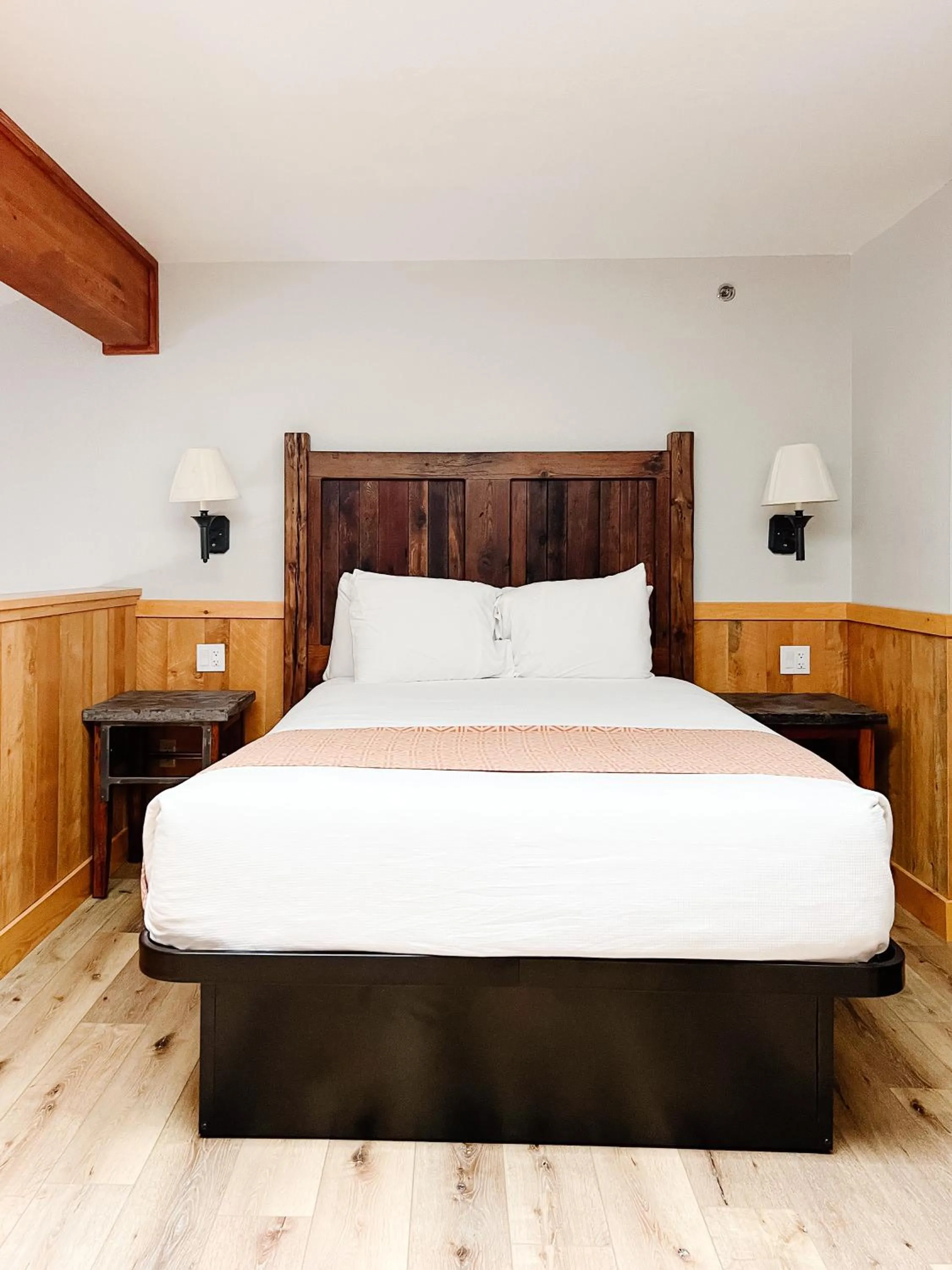 Bed in The Waters of Minocqua