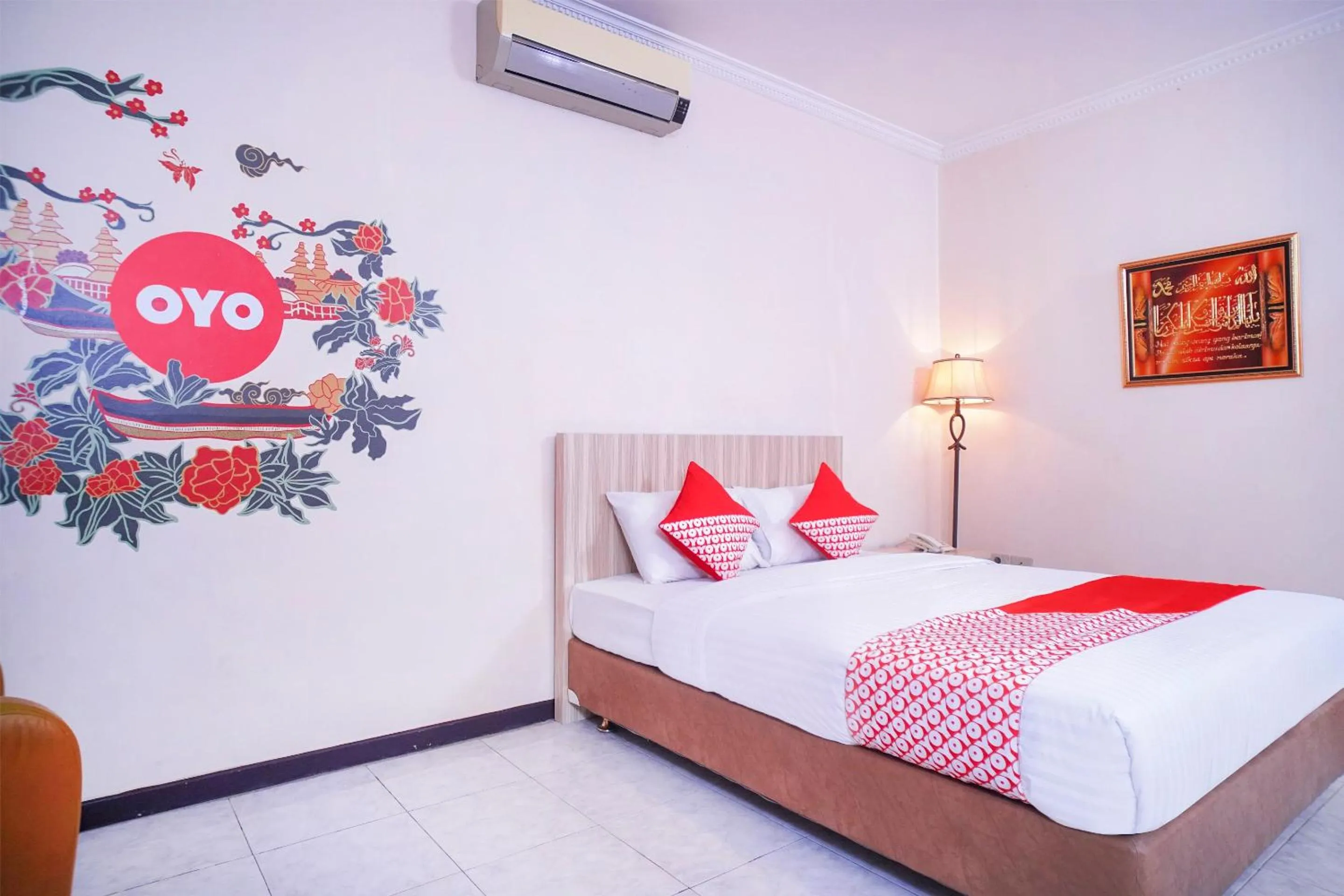 Bedroom in Capital O 142 Hotel Al Furqon Syariah