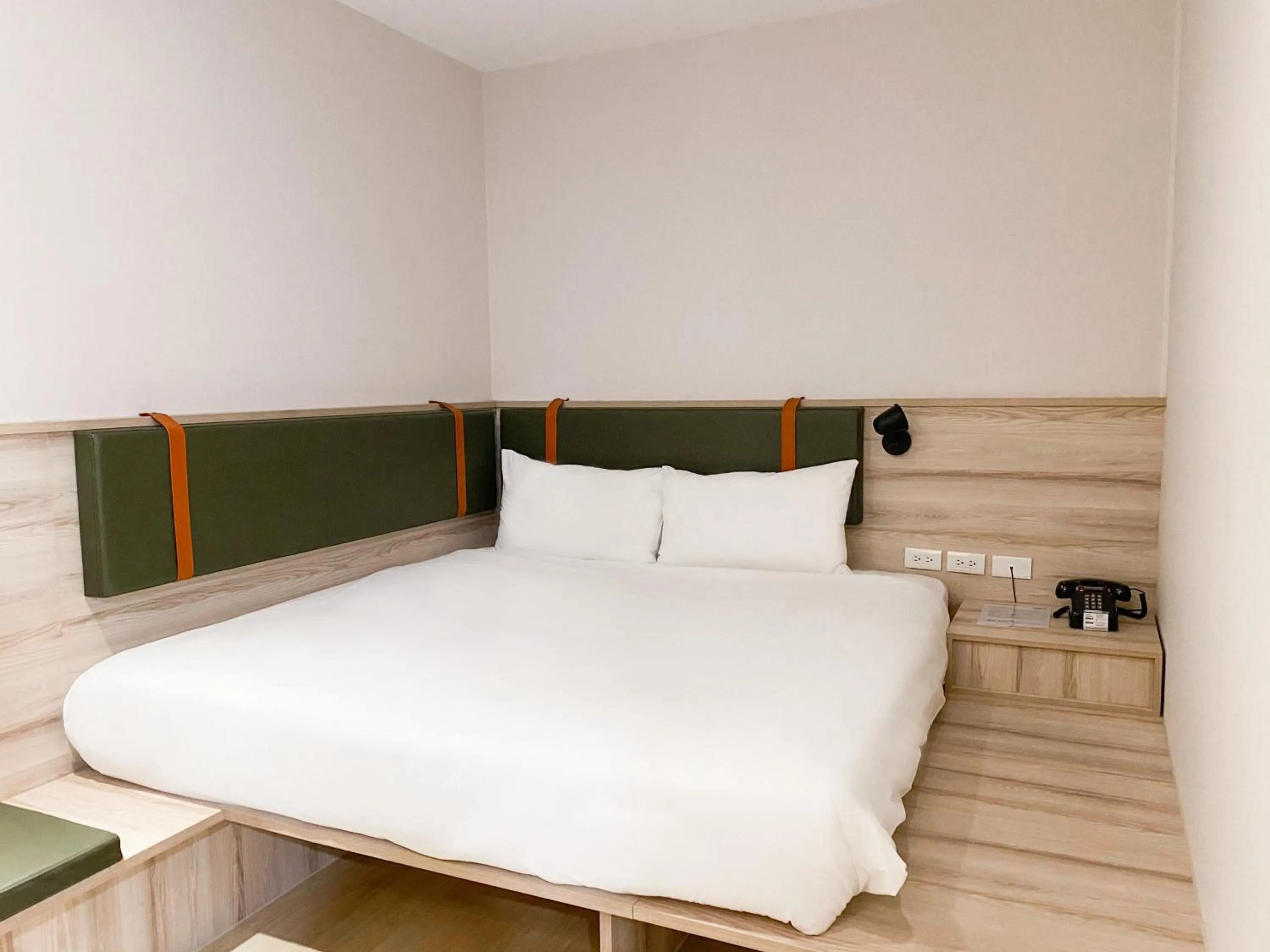 Bed in CHECK Inn Express New Taipei Tamsui