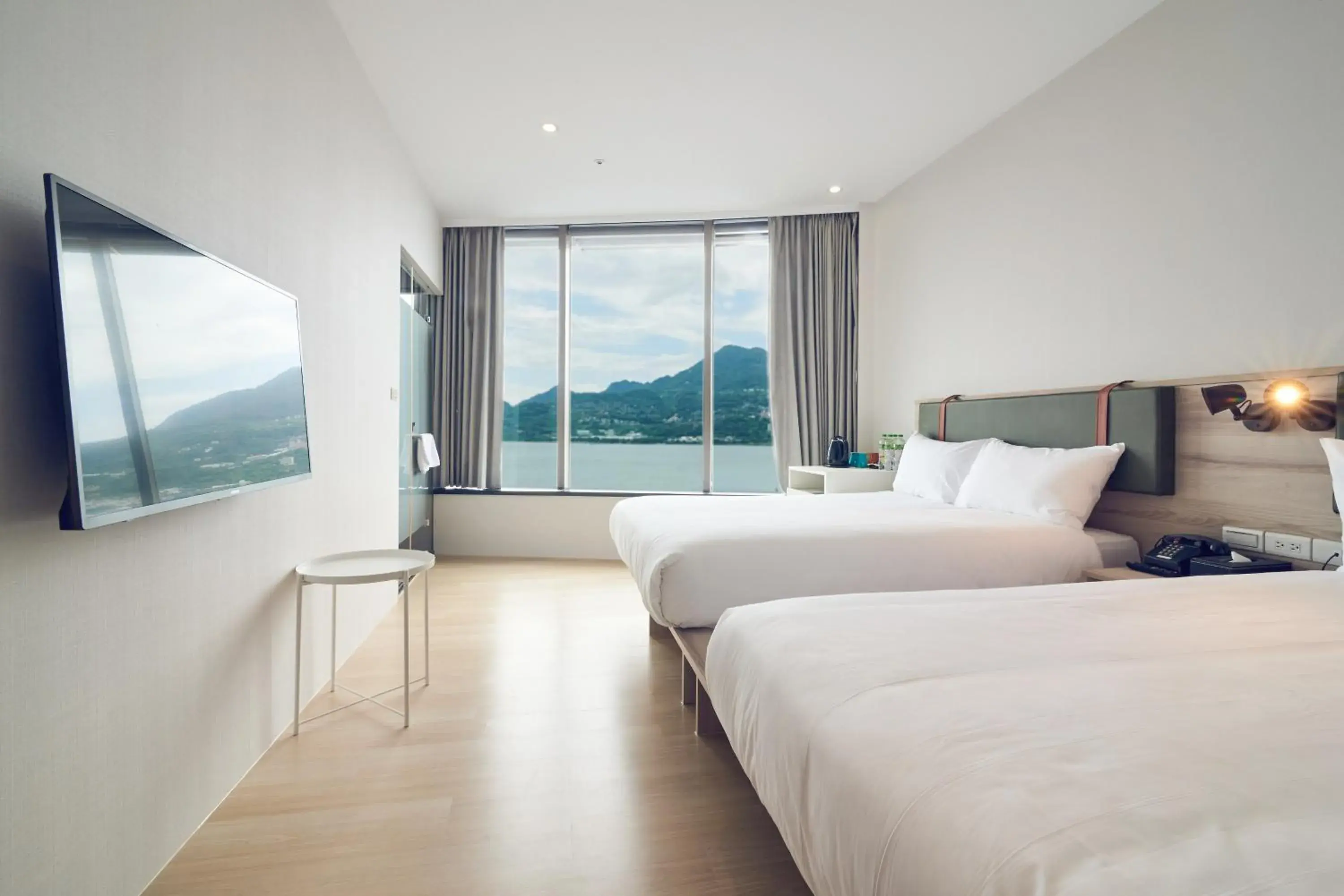 Photo of the whole room, Bed in CHECK Inn Express New Taipei Tamsui Photo of the whole room, Bed in CHECK Inn Express New Taipei Tamsui