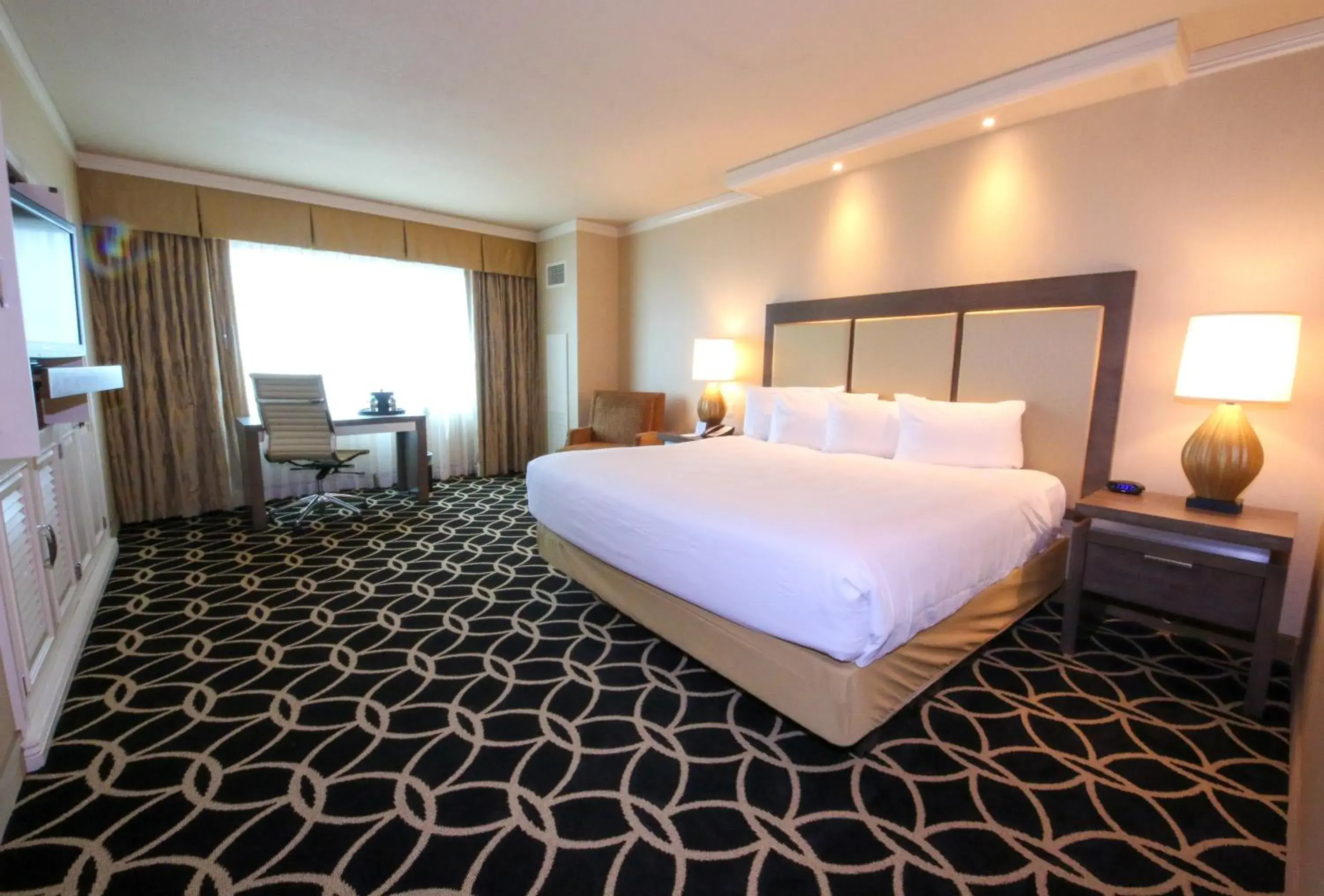 Bedroom, Bed in Hollywood Casino St. Louis Bedroom, Bed in Hollywood Casino St. Louis
