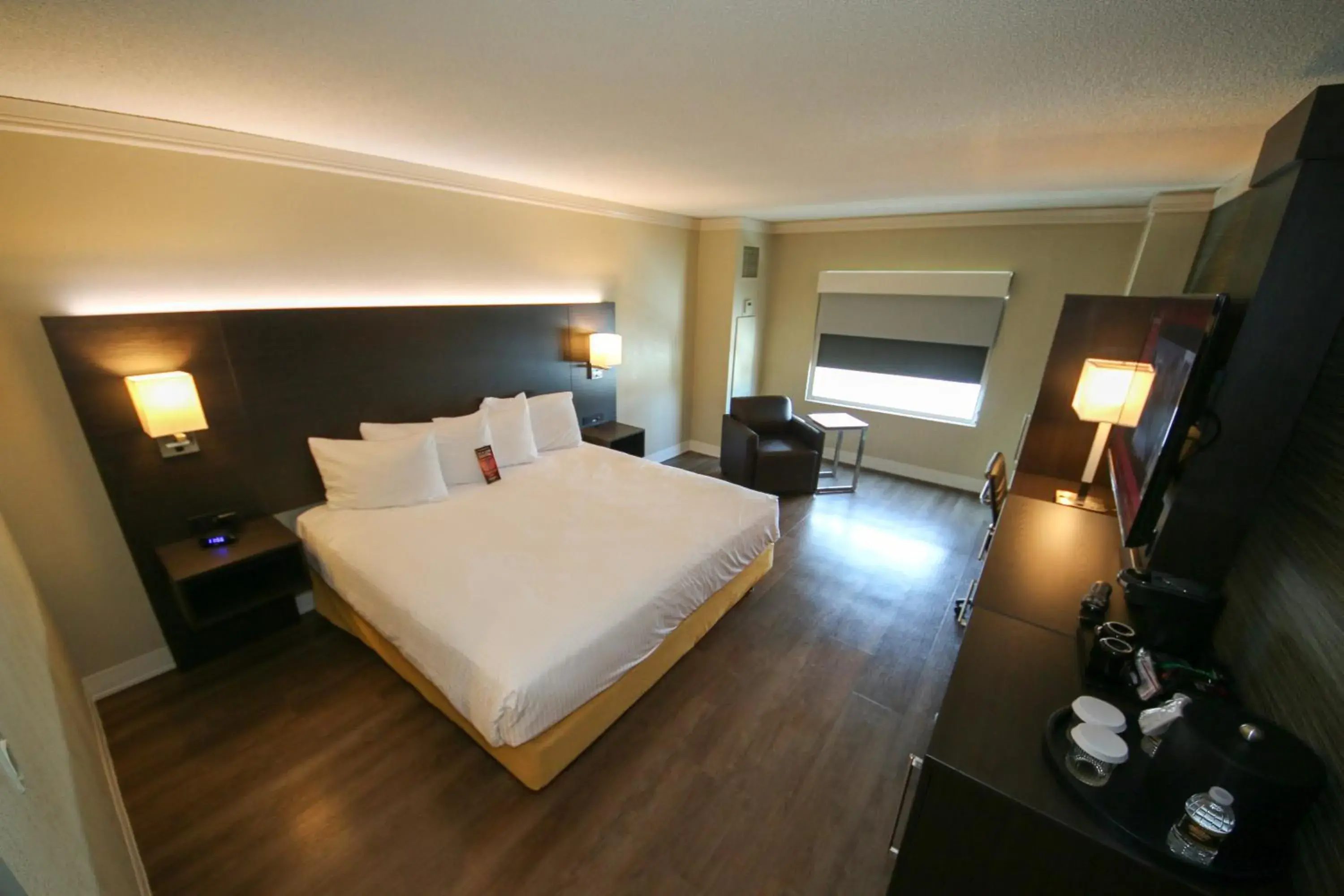 Photo of the whole room, Bed in Hollywood Casino St. Louis Photo of the whole room, Bed in Hollywood Casino St. Louis