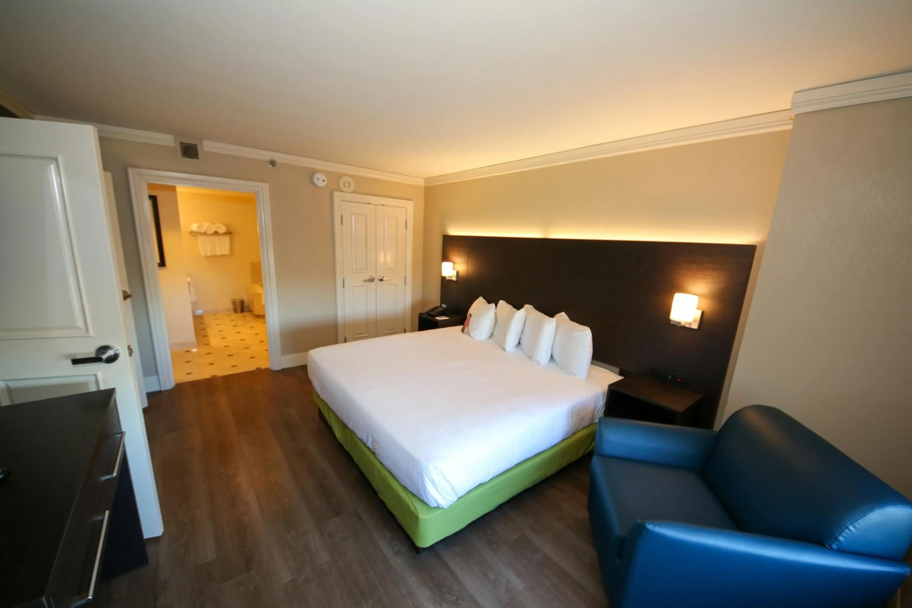 Bed in Hollywood Casino St. Louis