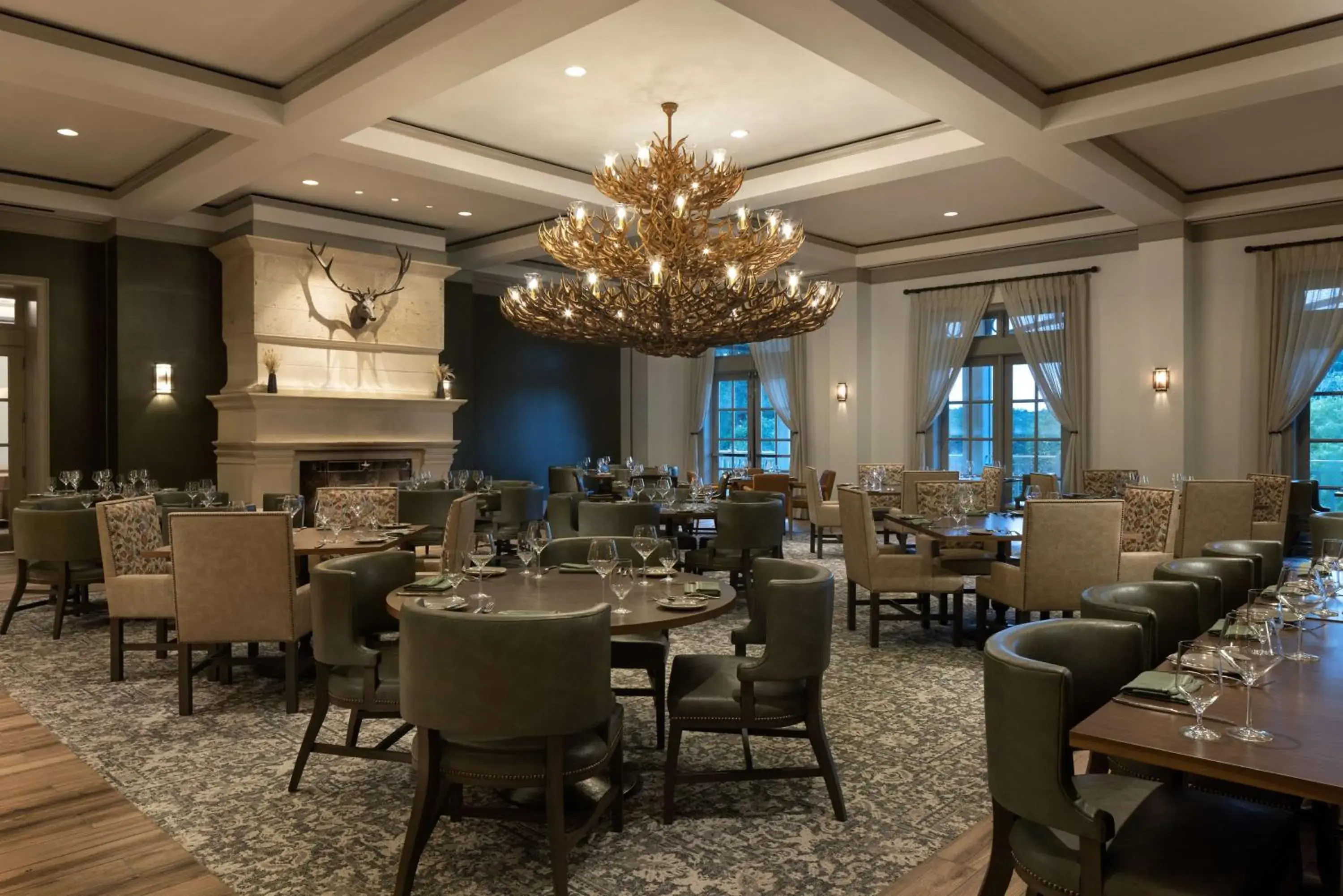 Lounge or bar in Hyatt Regency Hill Country Resort & Spa Lounge or bar in Hyatt Regency Hill Country Resort & Spa