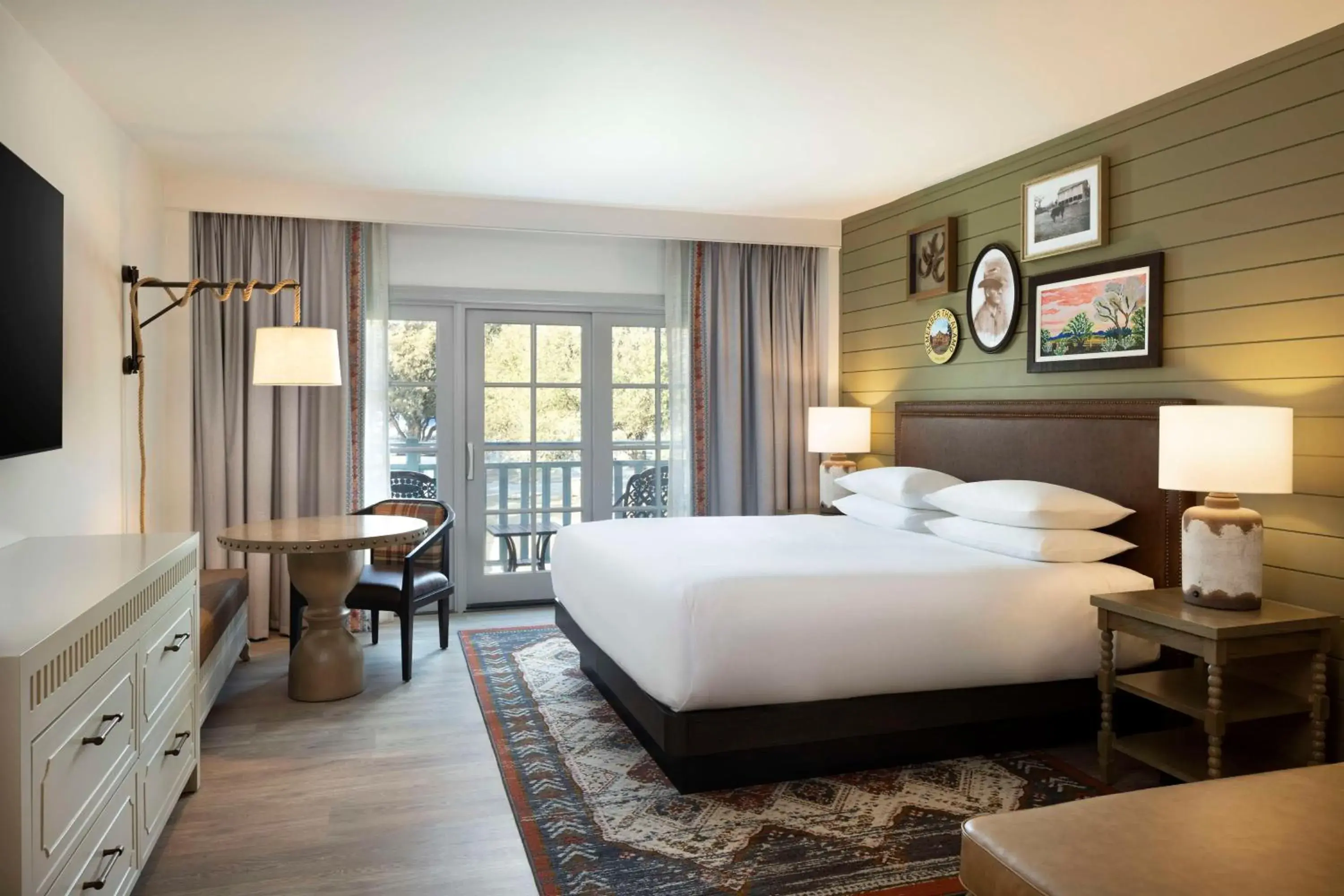 Bedroom, Bed in Hyatt Regency Hill Country Resort & Spa Bedroom, Bed in Hyatt Regency Hill Country Resort & Spa