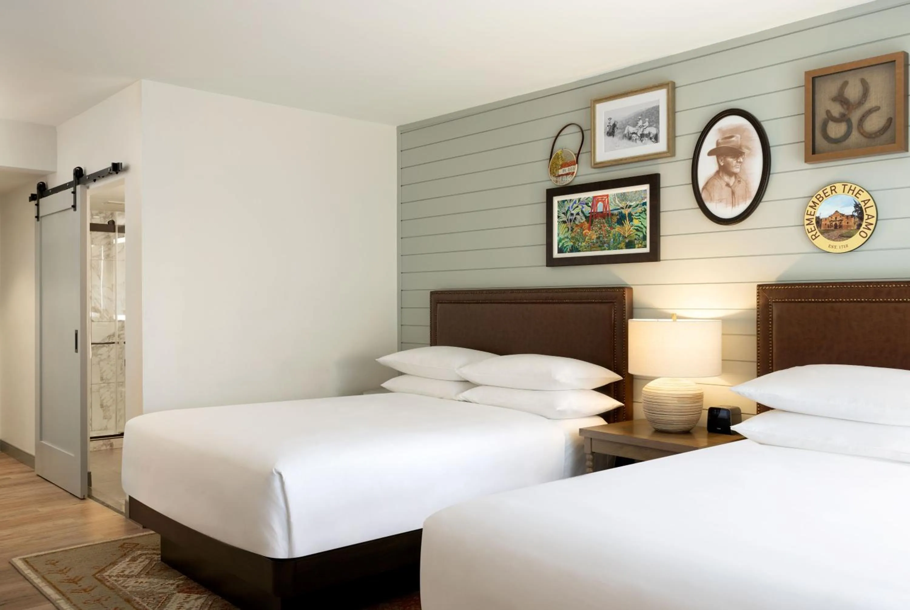 Bedroom, Bed in Hyatt Regency Hill Country Resort and Villas