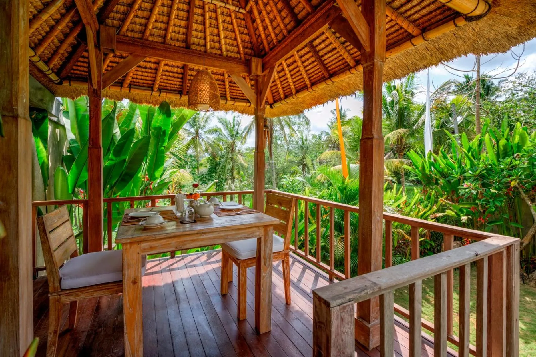 Restaurant/places to eat in Villa Bedauh Ubud Managed by Manara