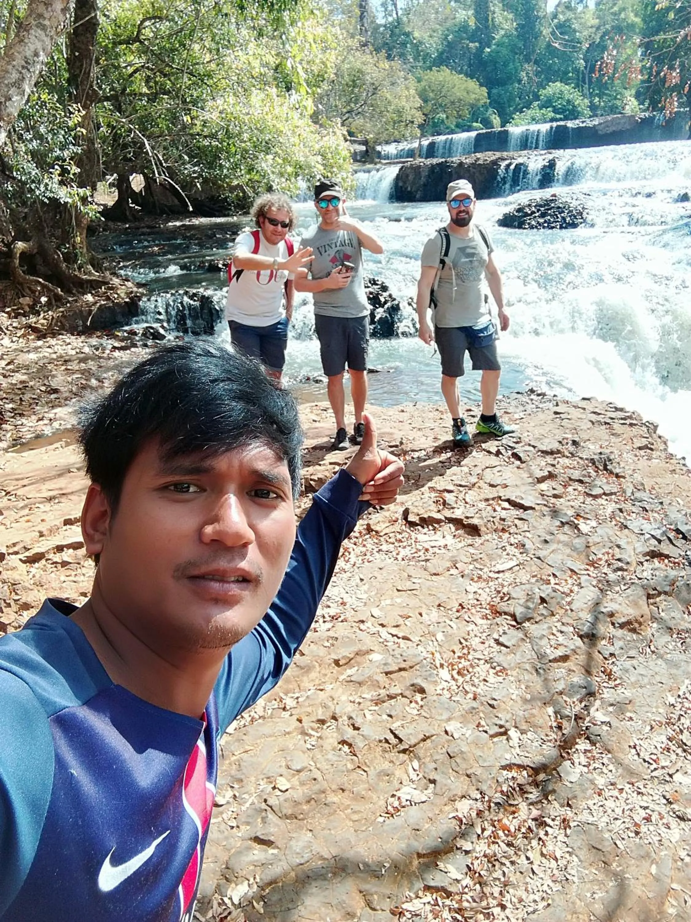 Hiking in Bee Bee's Chalets home stay and trekking