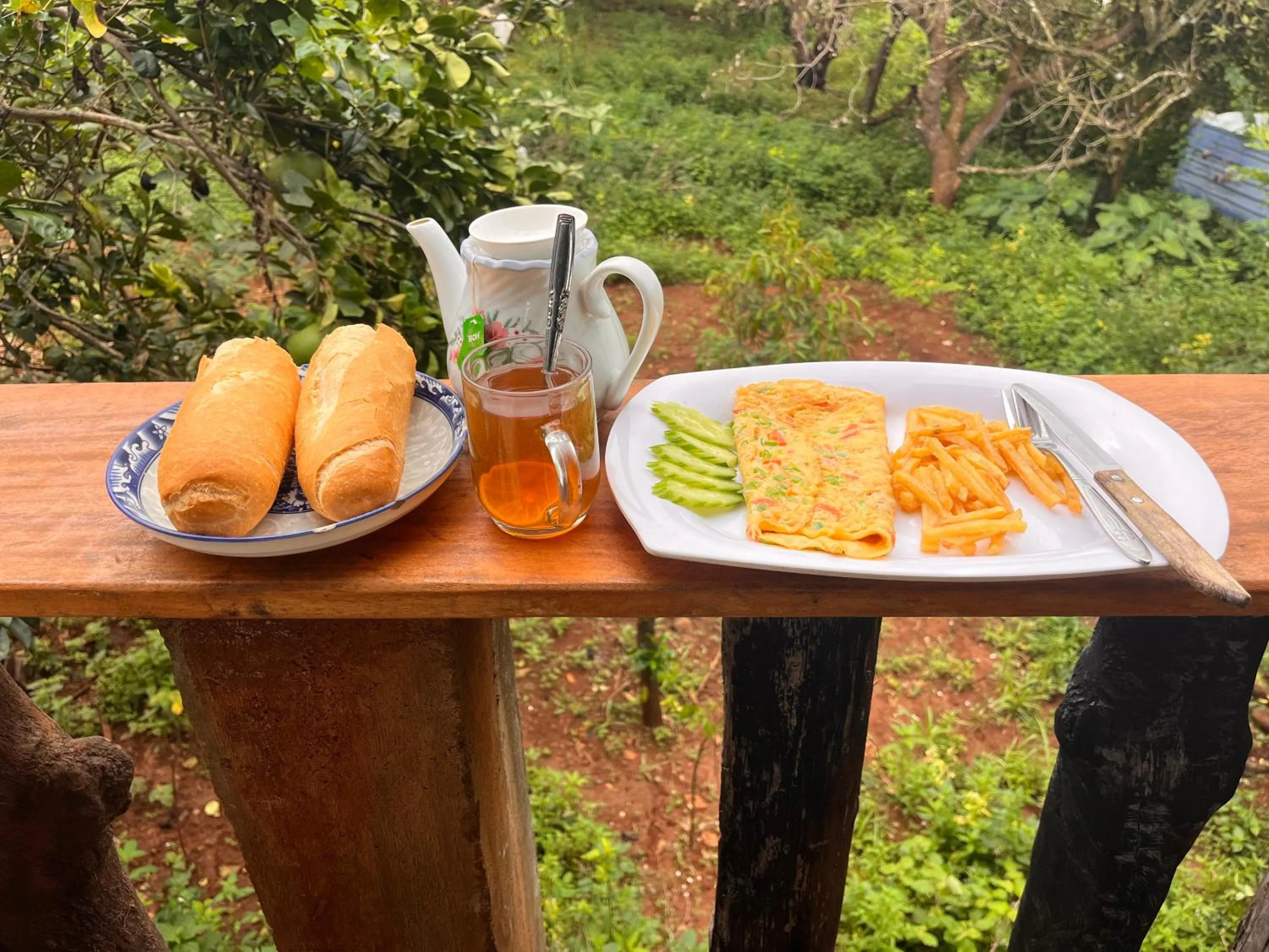 Breakfast in Bee Bee's Chalets home stay and trekking