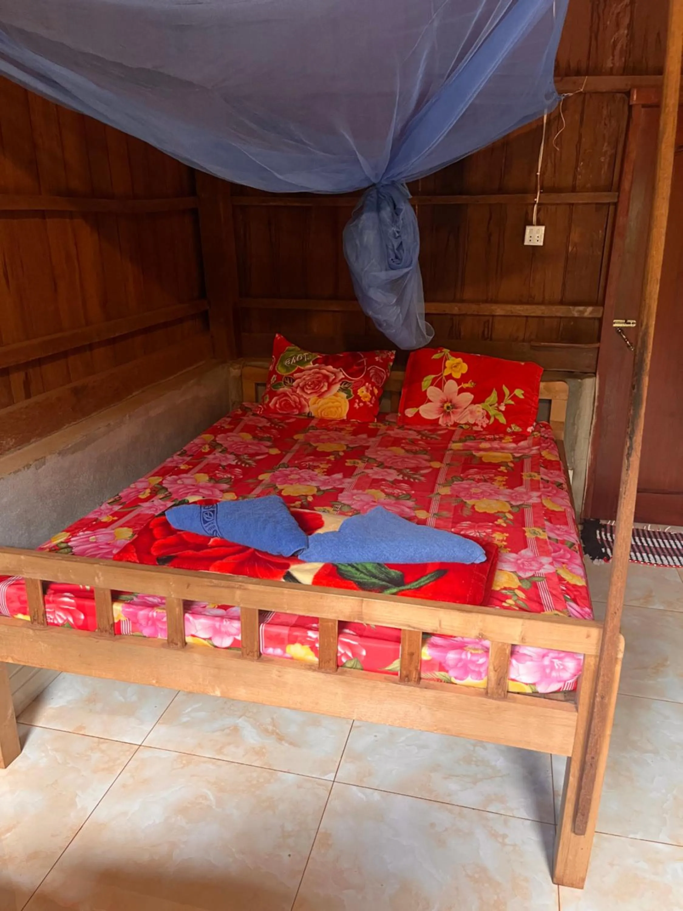 Bedroom, Bed in Bee Bee's Chalets home stay and trekking
