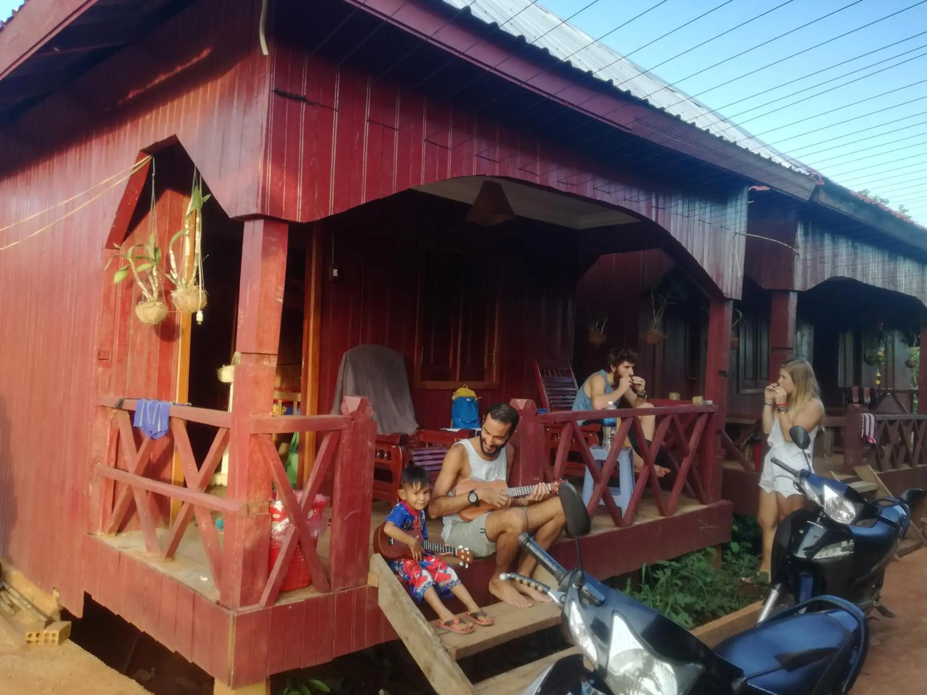 Bee Bee's Chalets home stay and trekking Bee Bee's Chalets home stay and trekking