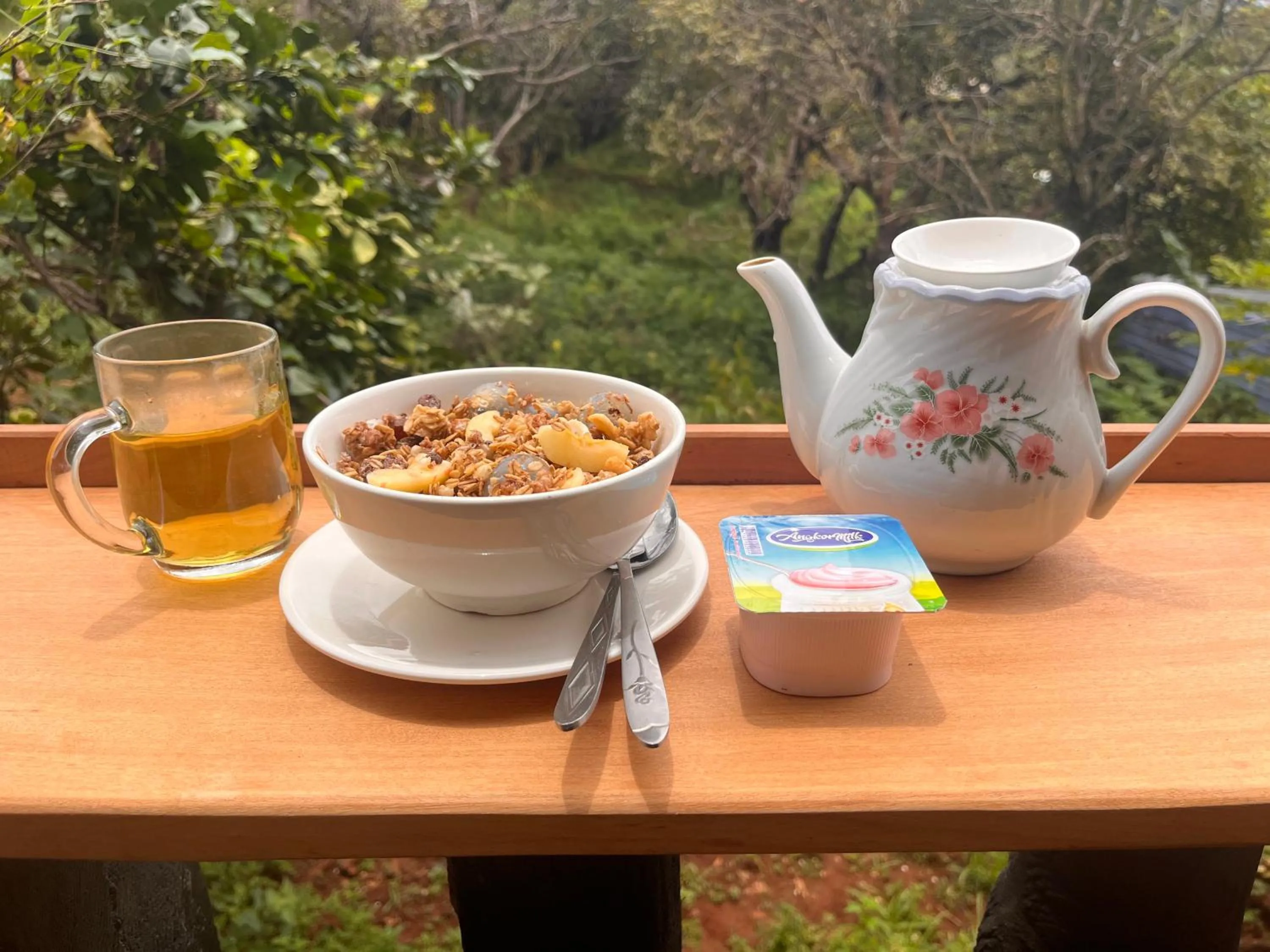 Bee Bee's Chalets home stay and trekking