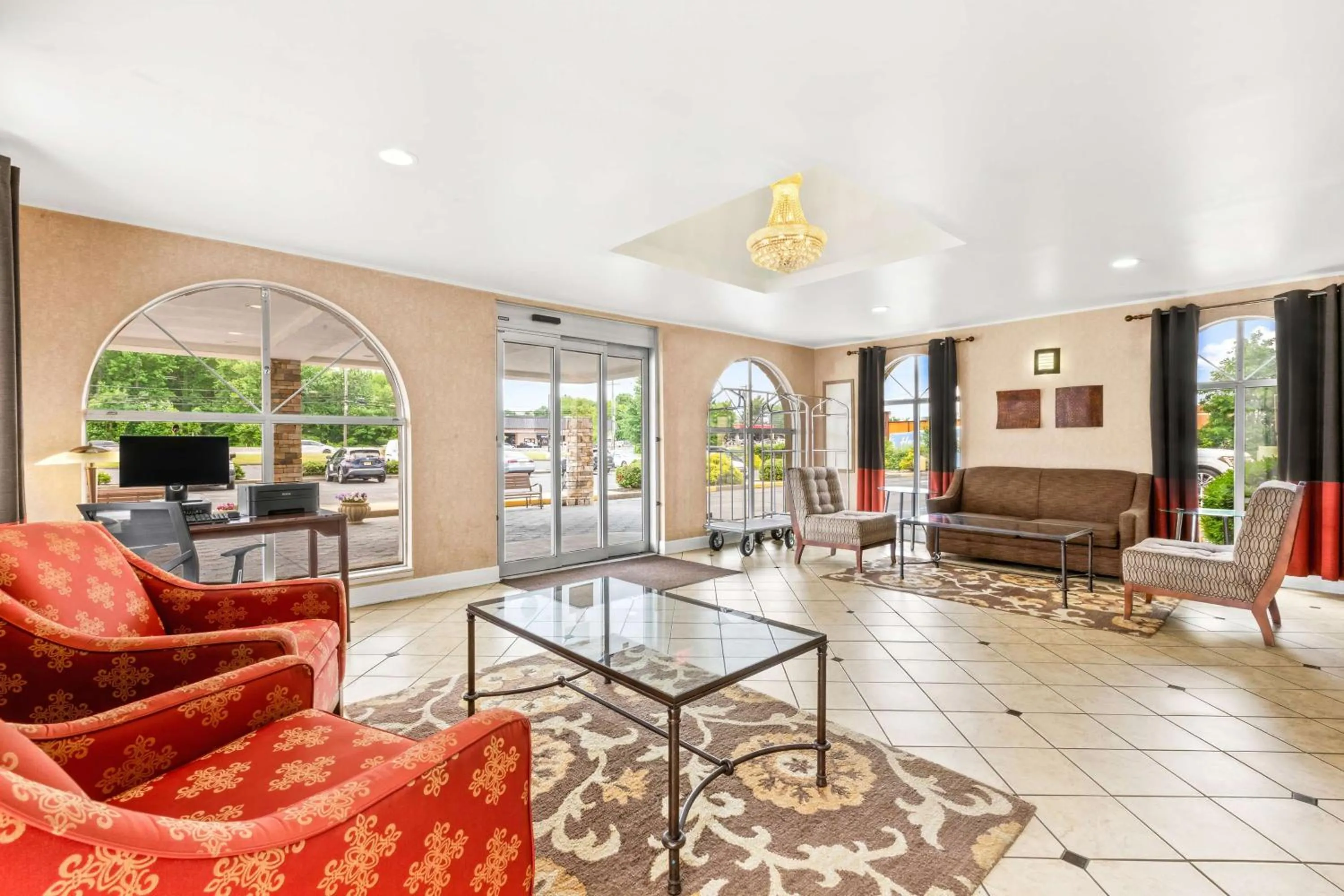 Lobby or reception in Best Western Hazlet Inn