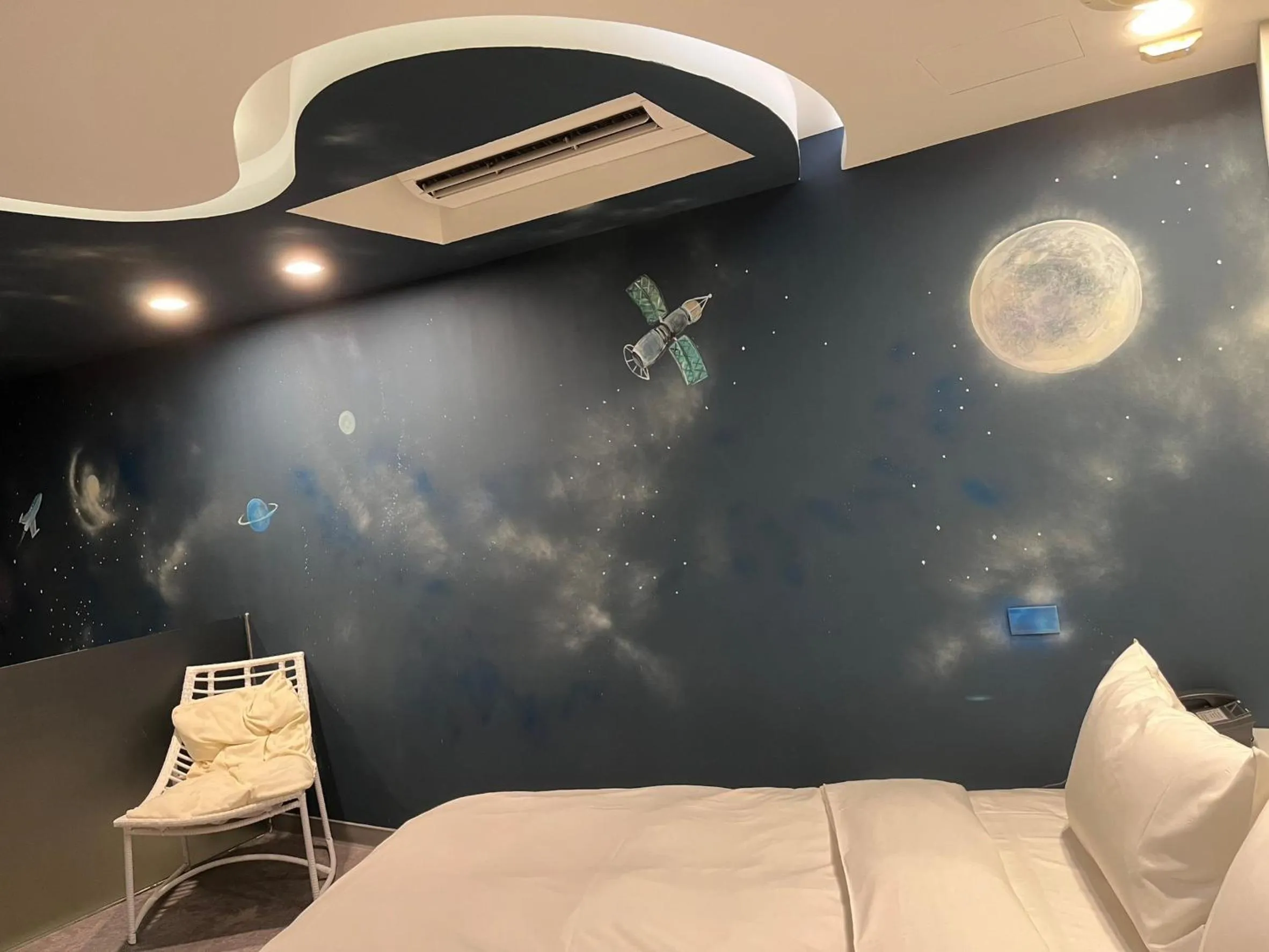 Bed in Ya Nold Hot Spring Hotel