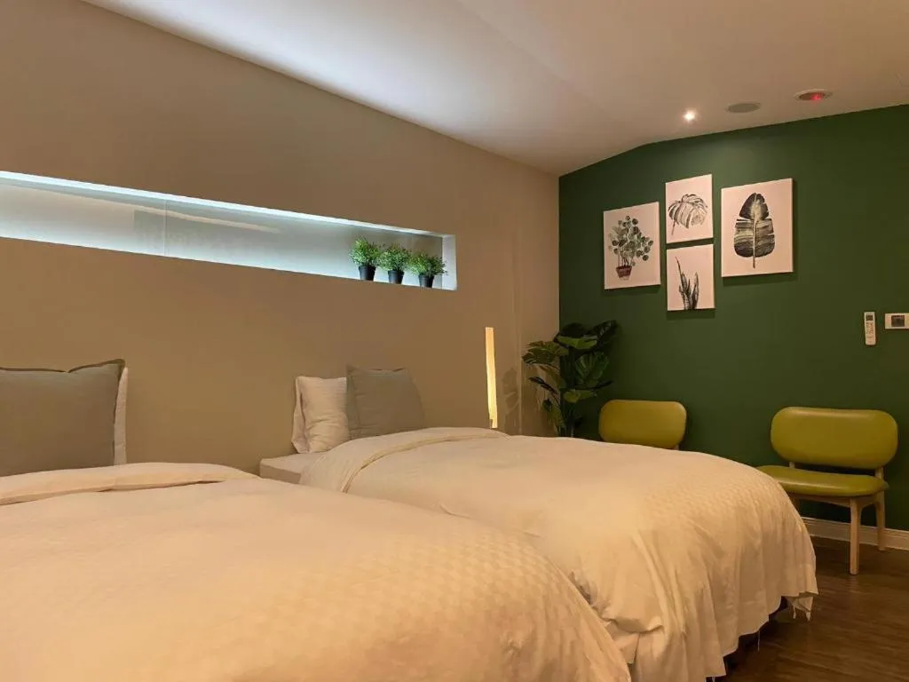 Bed in Ya Nold Hot Spring Hotel