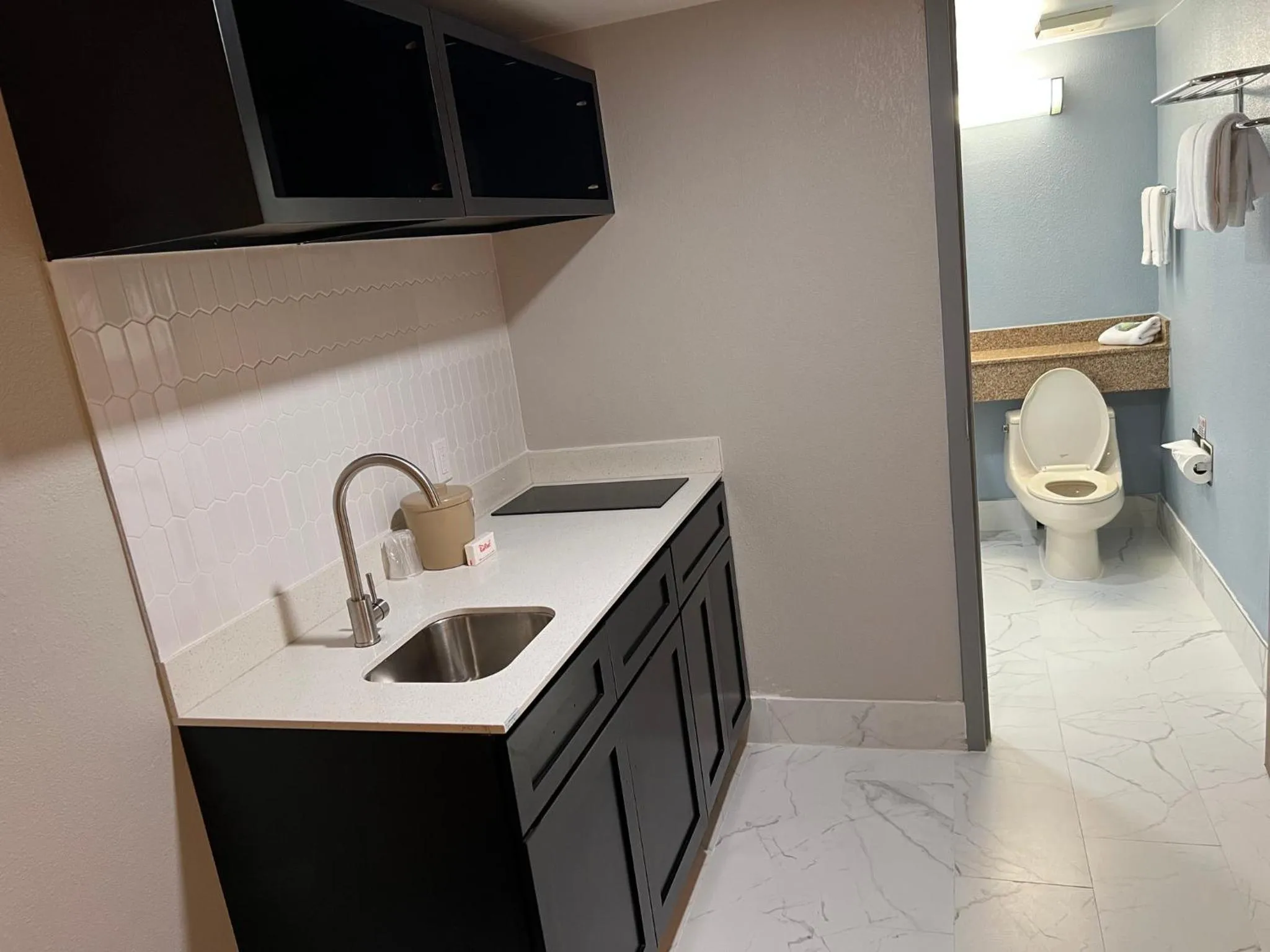 Photo of the whole room in Red Roof Inn & Suites Mt Holly - McGuire AFB