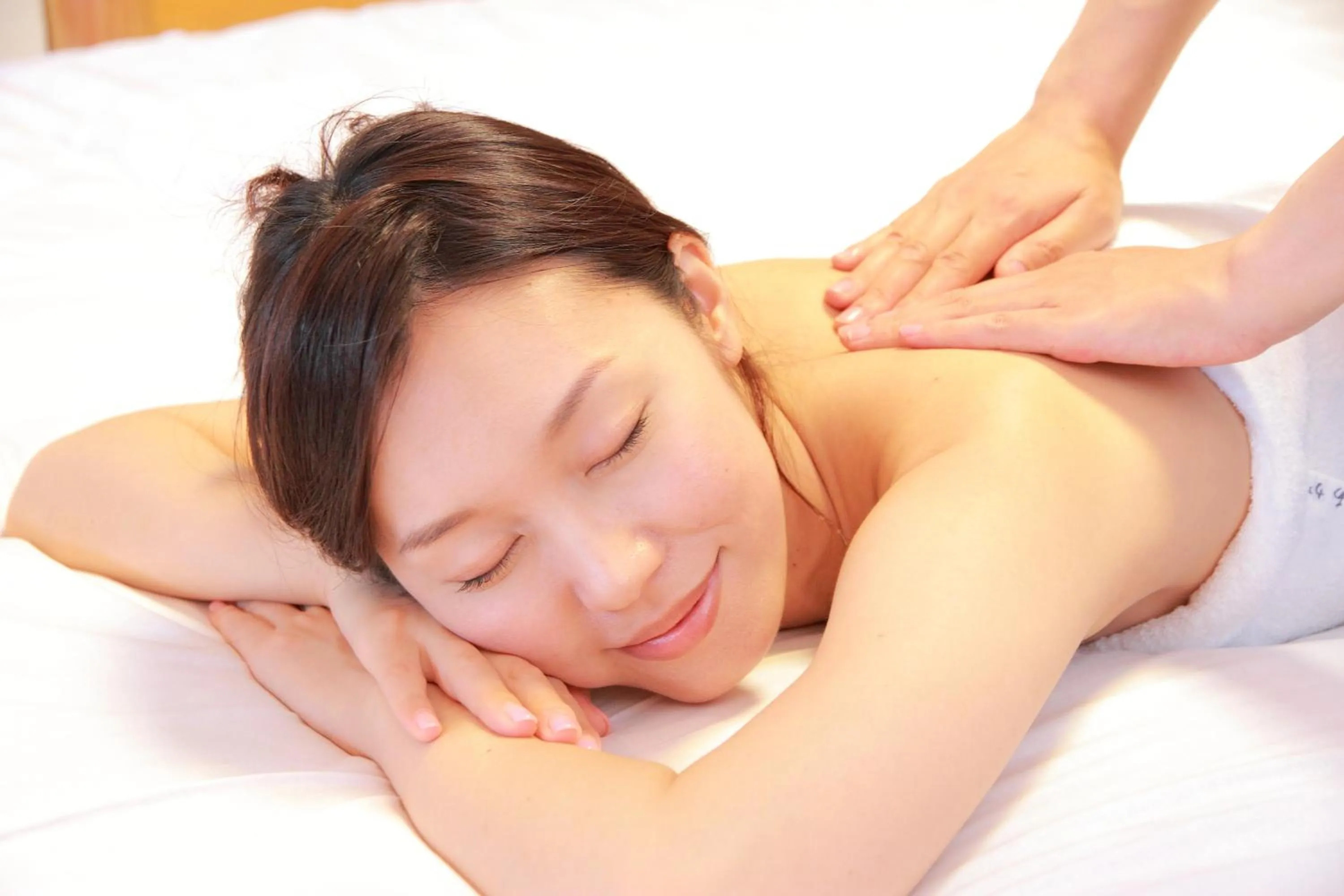 Massage in Tsuki no Usagi