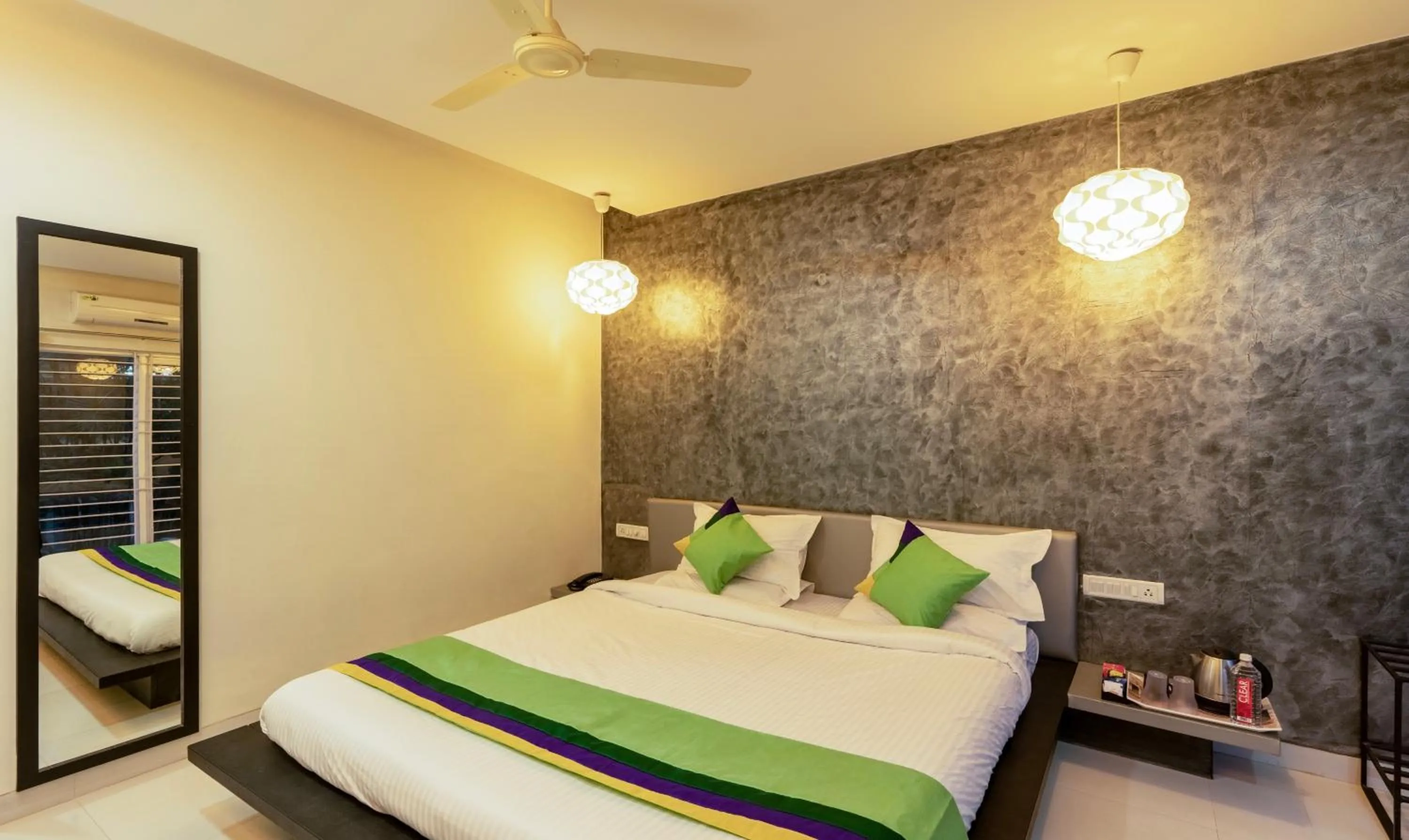 Bed in Treebo Midvalley Residence