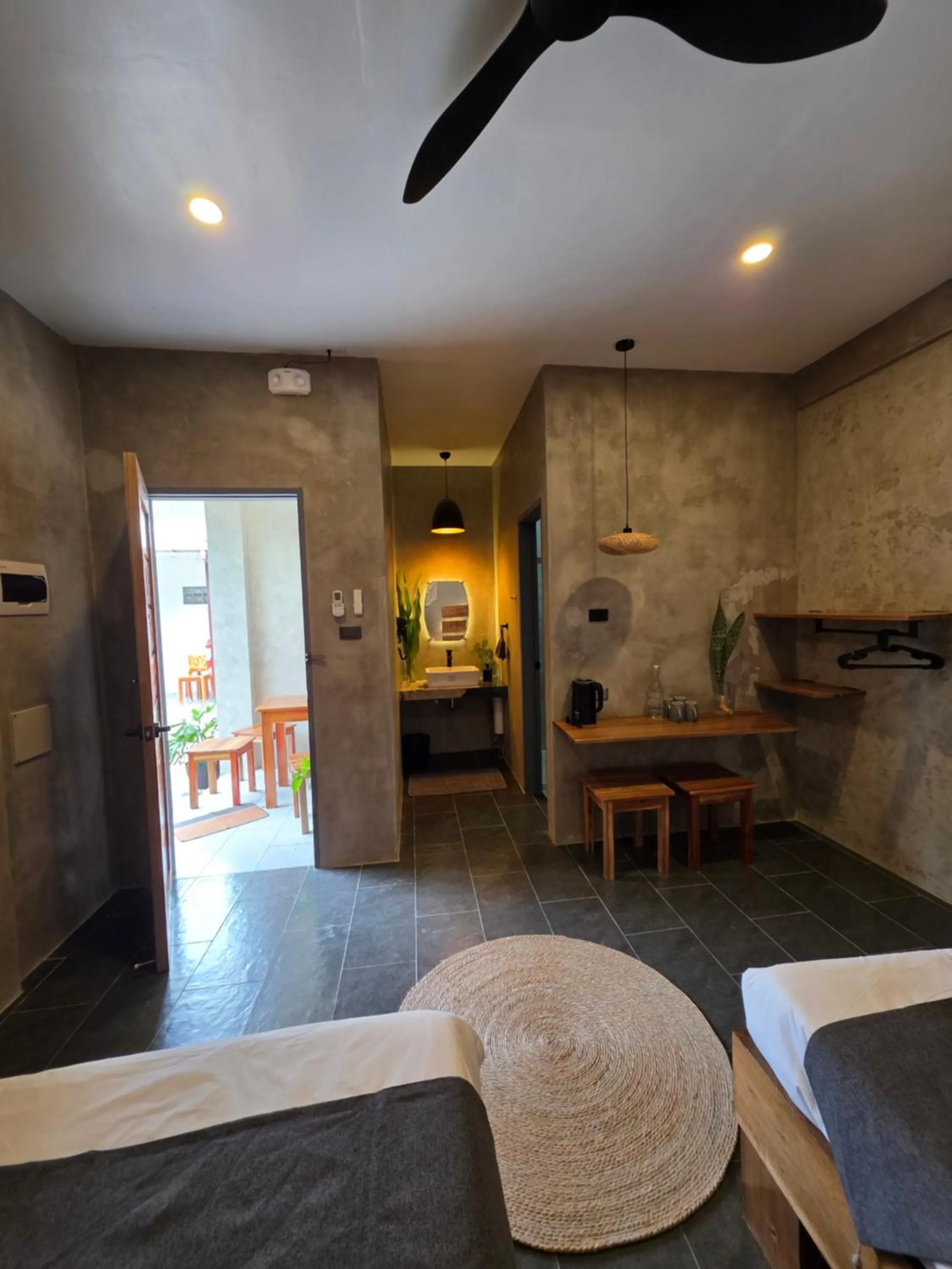 Bedroom, Bed in Pisces Tourist Inn - Port Barton