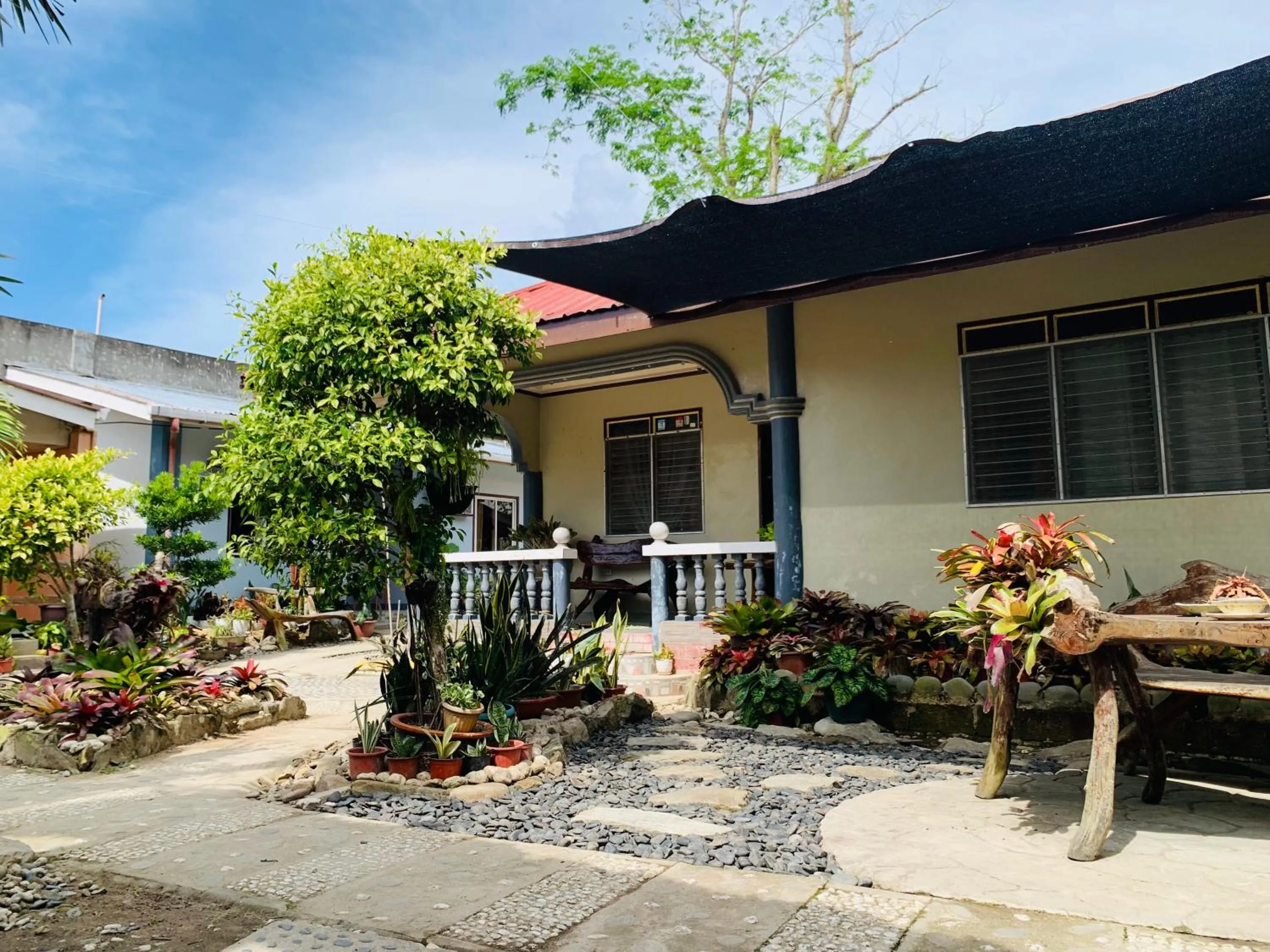 Pisces Tourist Inn - Port Barton