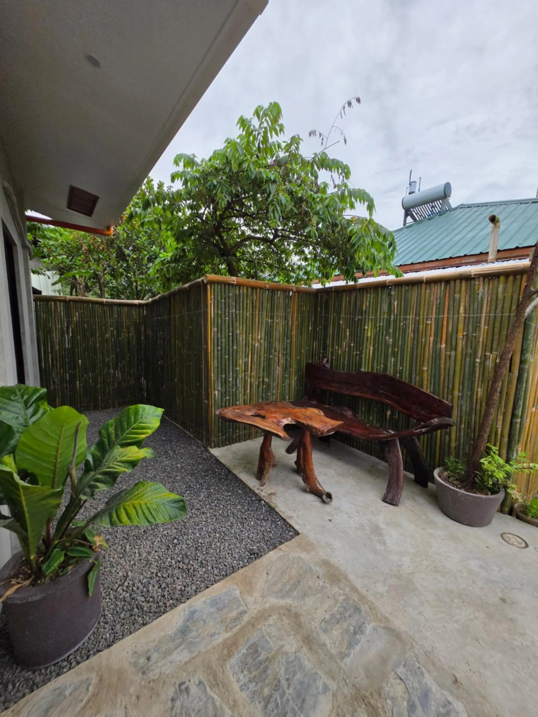 Seating area in Pisces Tourist Inn - Port Barton