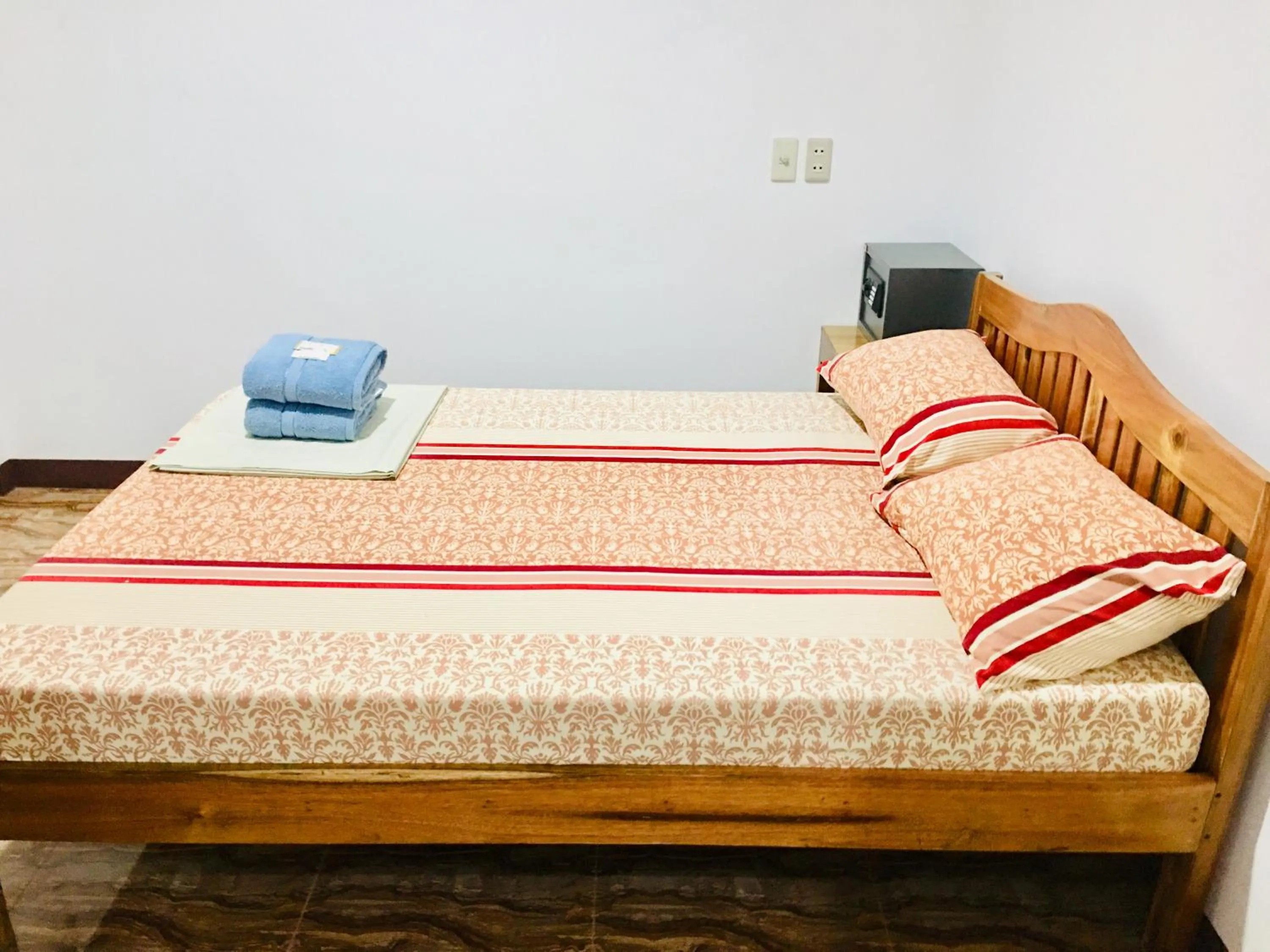 Bed in Pisces Tourist Inn - Port Barton