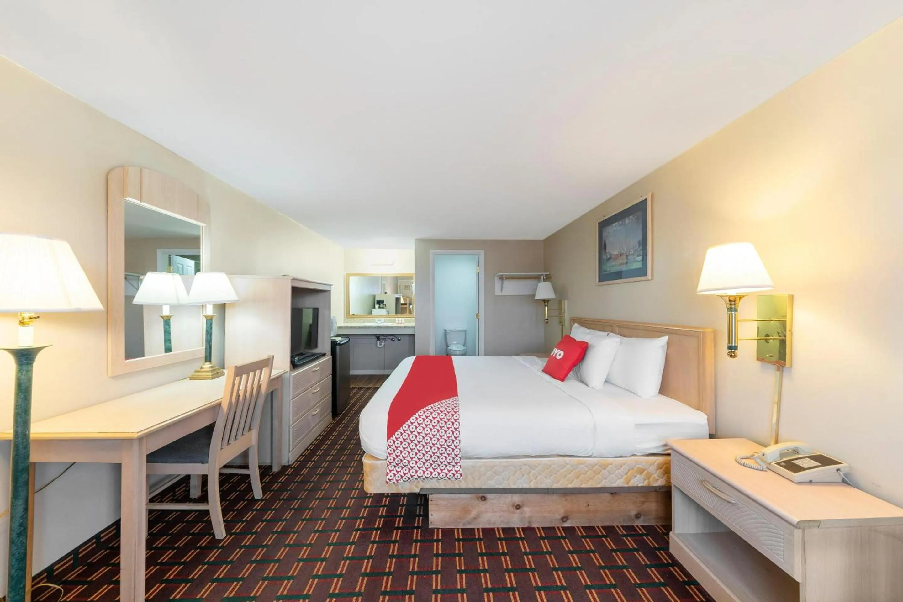 Bedroom, Bed in OYO Hotel Starlite Seneca Falls