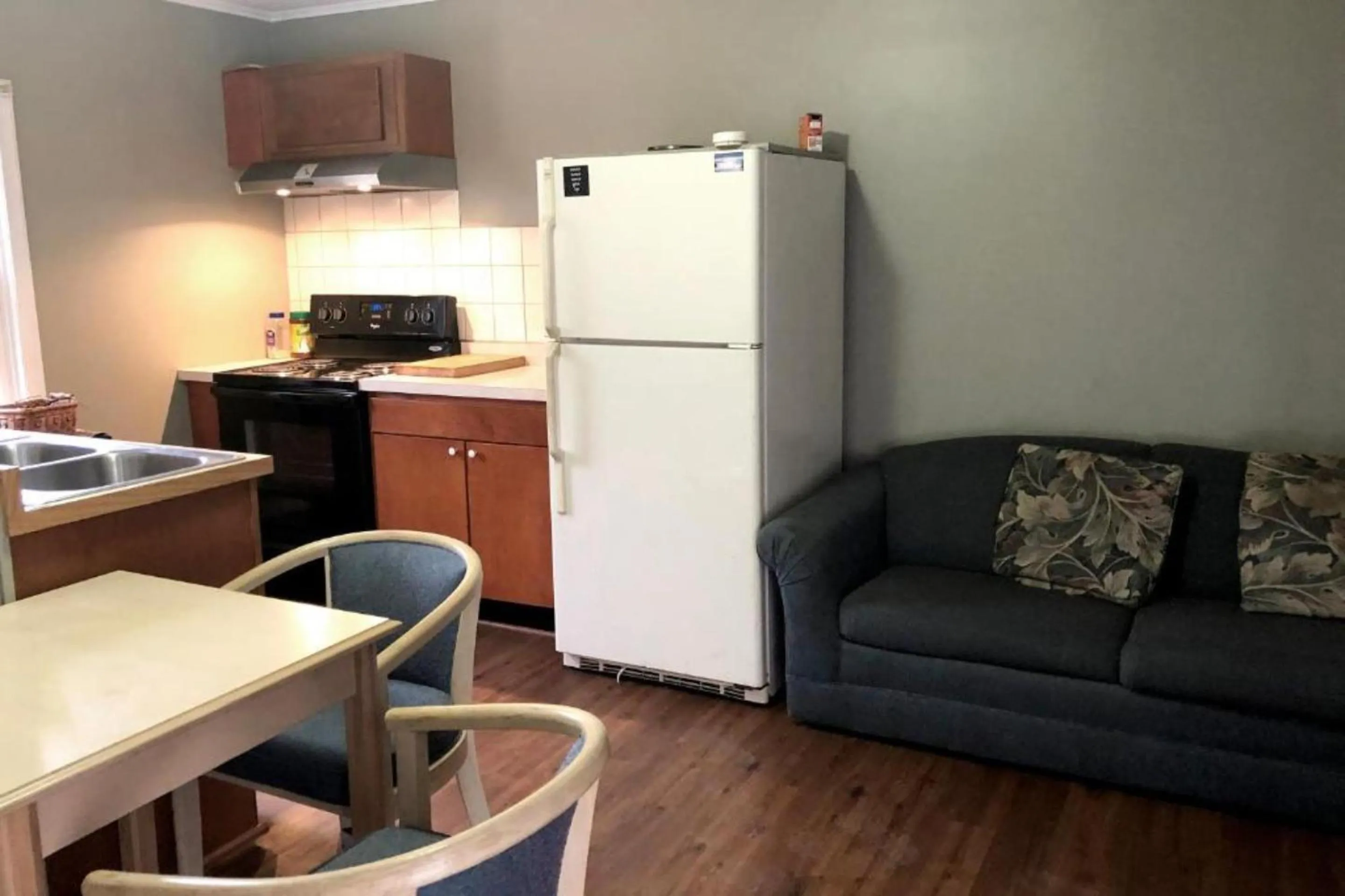 Bedroom in OYO Hotel Starlite Seneca Falls