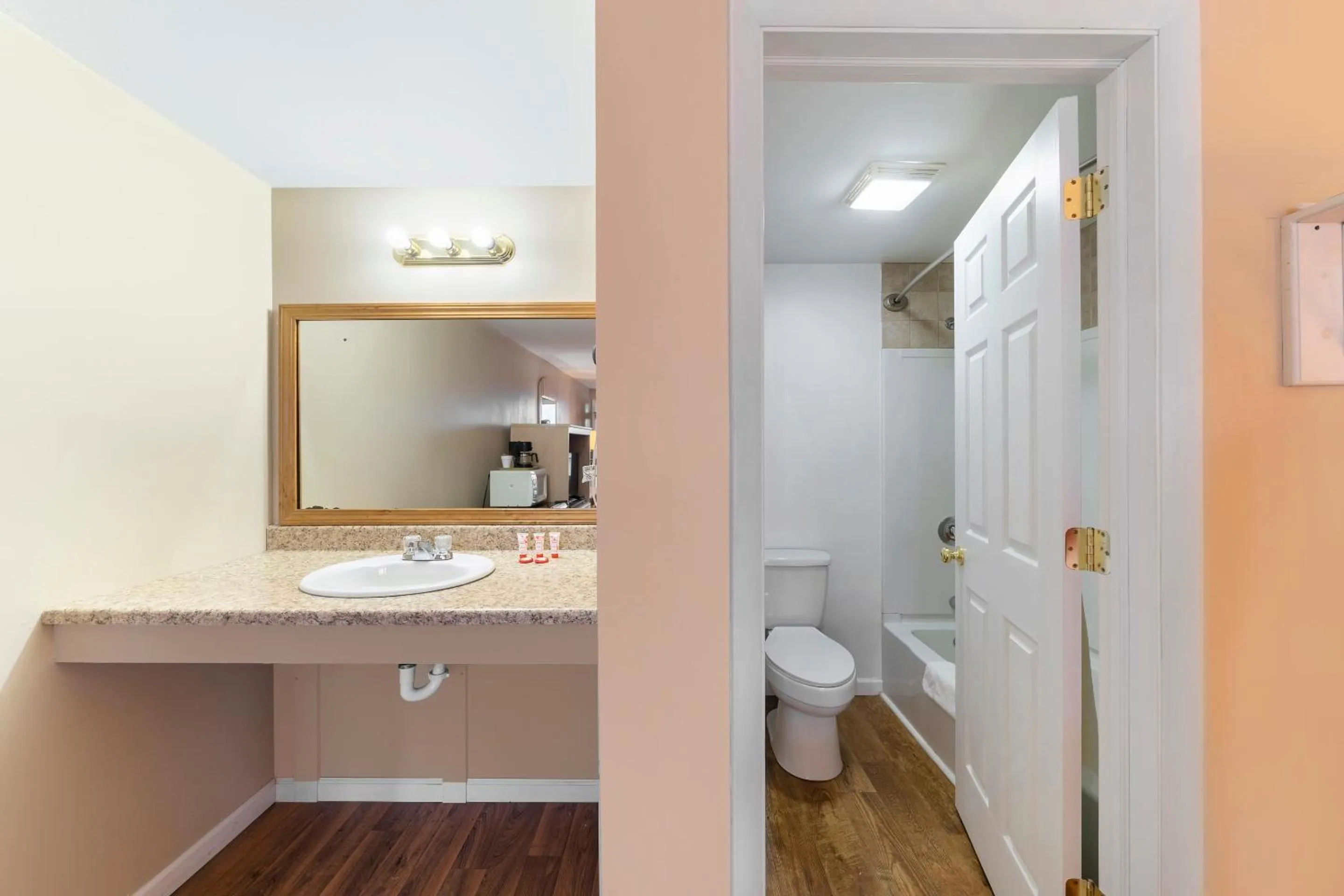 Bathroom in OYO Hotel Starlite Seneca Falls