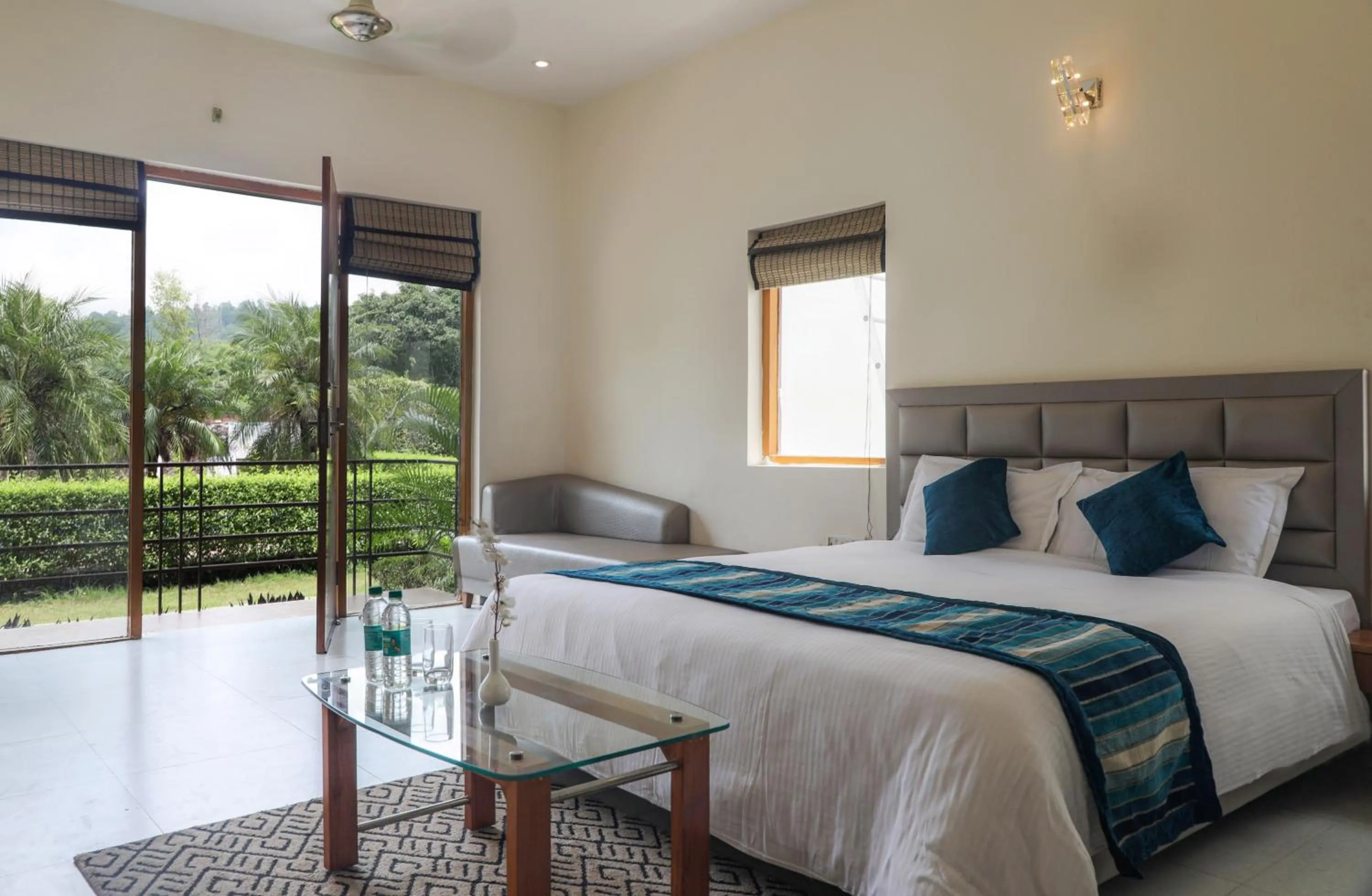 Bed in Corbett Panorama Resort