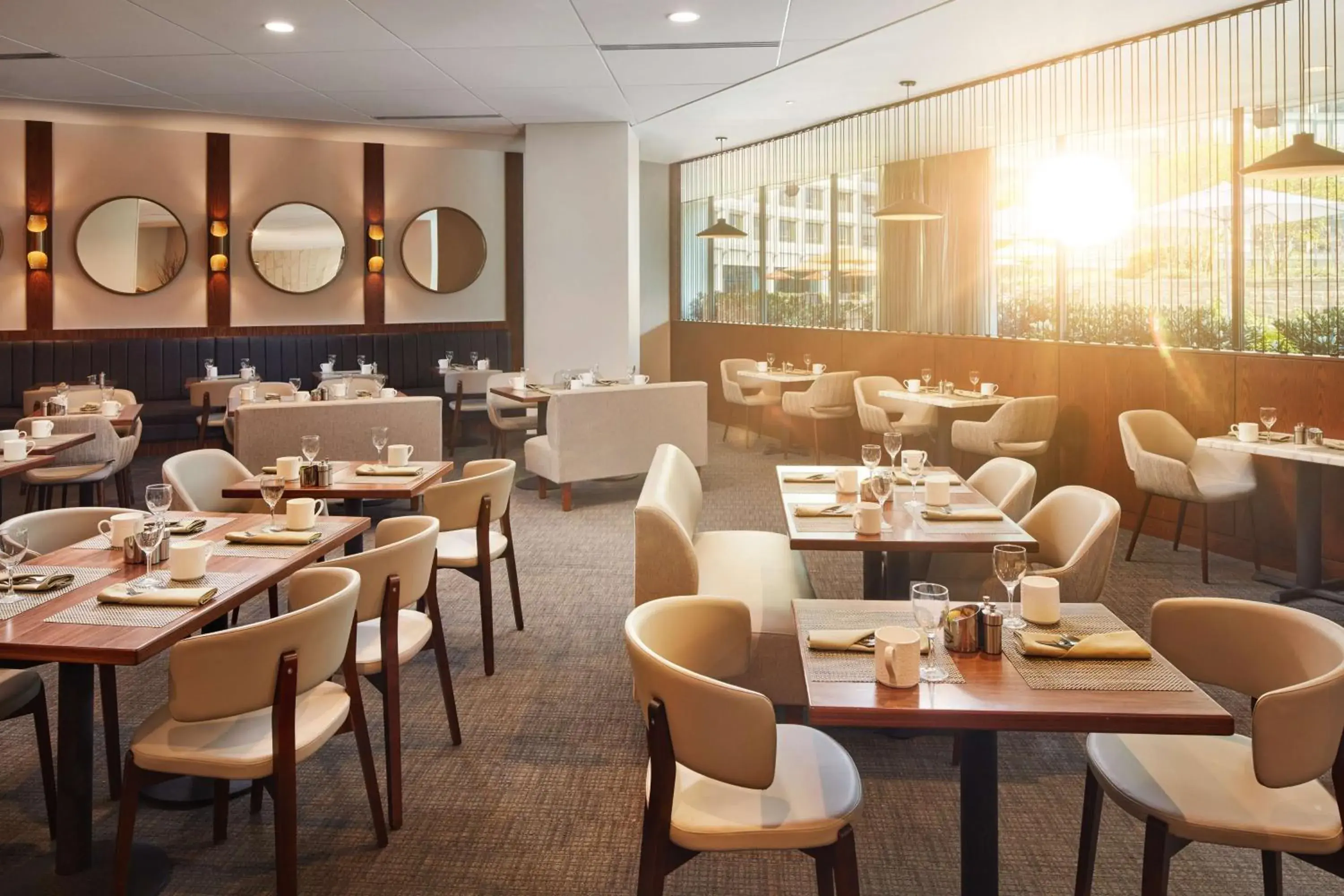 Restaurant/places to eat in Washington Hilton Restaurant/places to eat in Washington Hilton