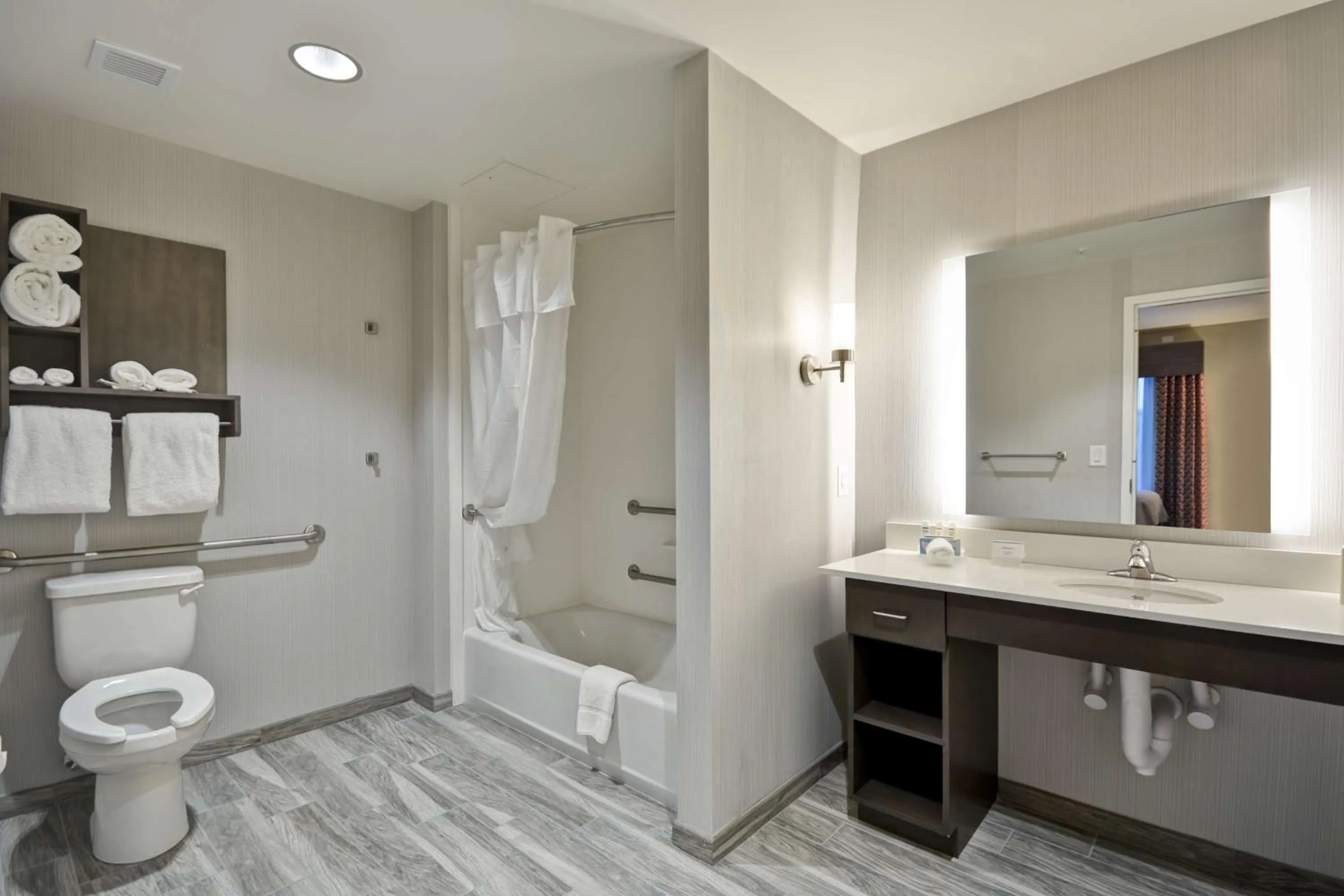 Bathroom in Homewood Suites By Hilton Rocky Mount