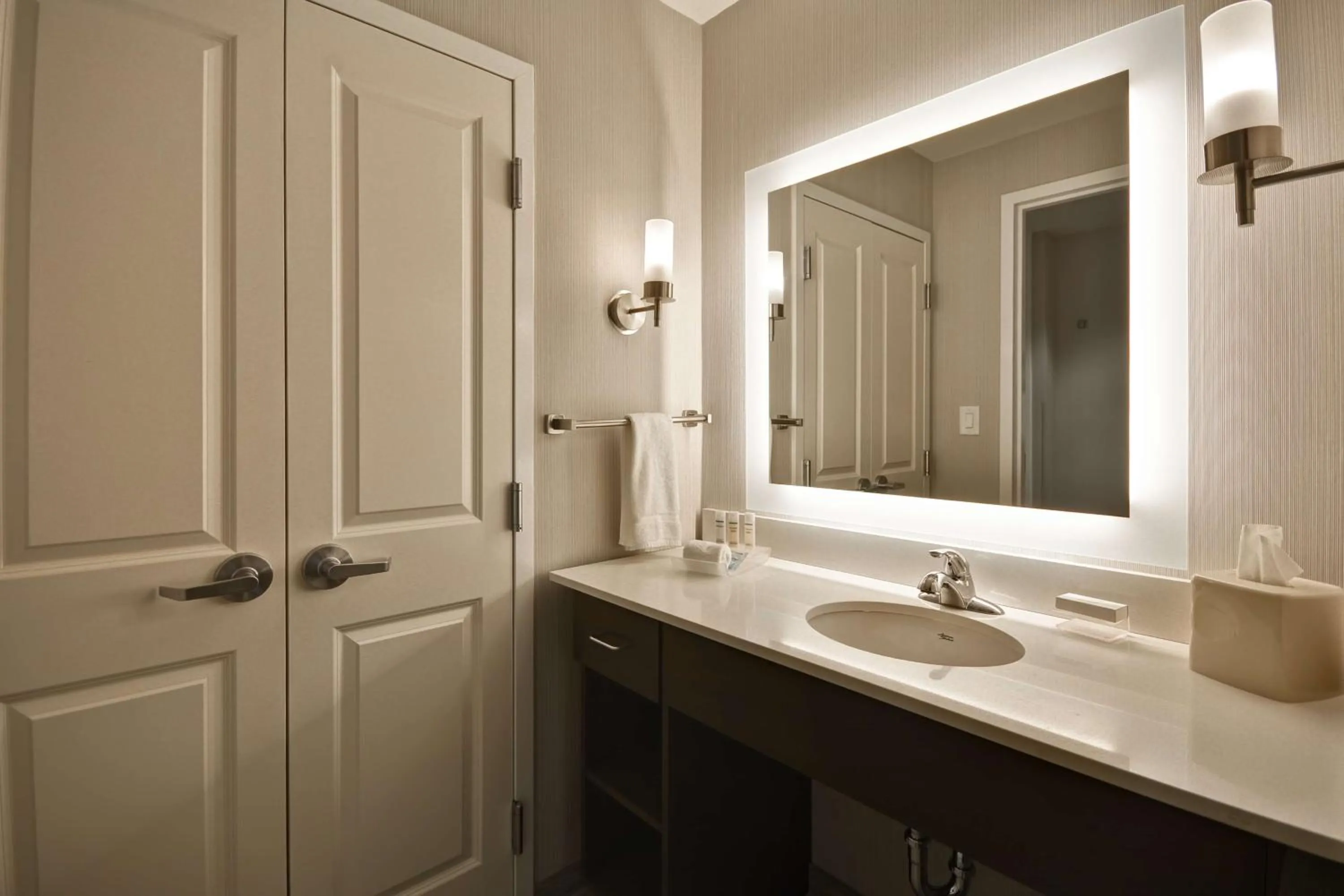 Bathroom in Homewood Suites By Hilton Rocky Mount