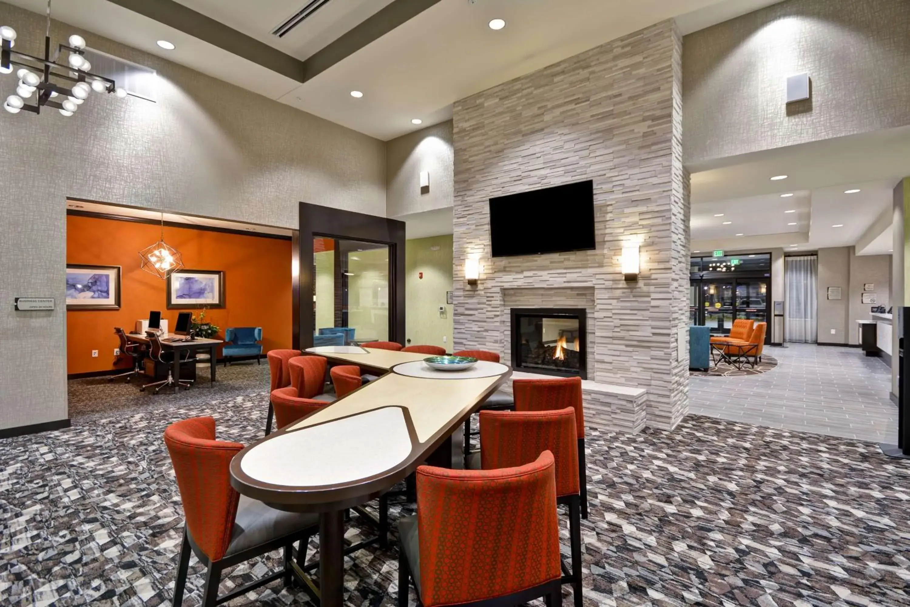 Lounge or bar in Homewood Suites By Hilton Rocky Mount Lounge or bar in Homewood Suites By Hilton Rocky Mount