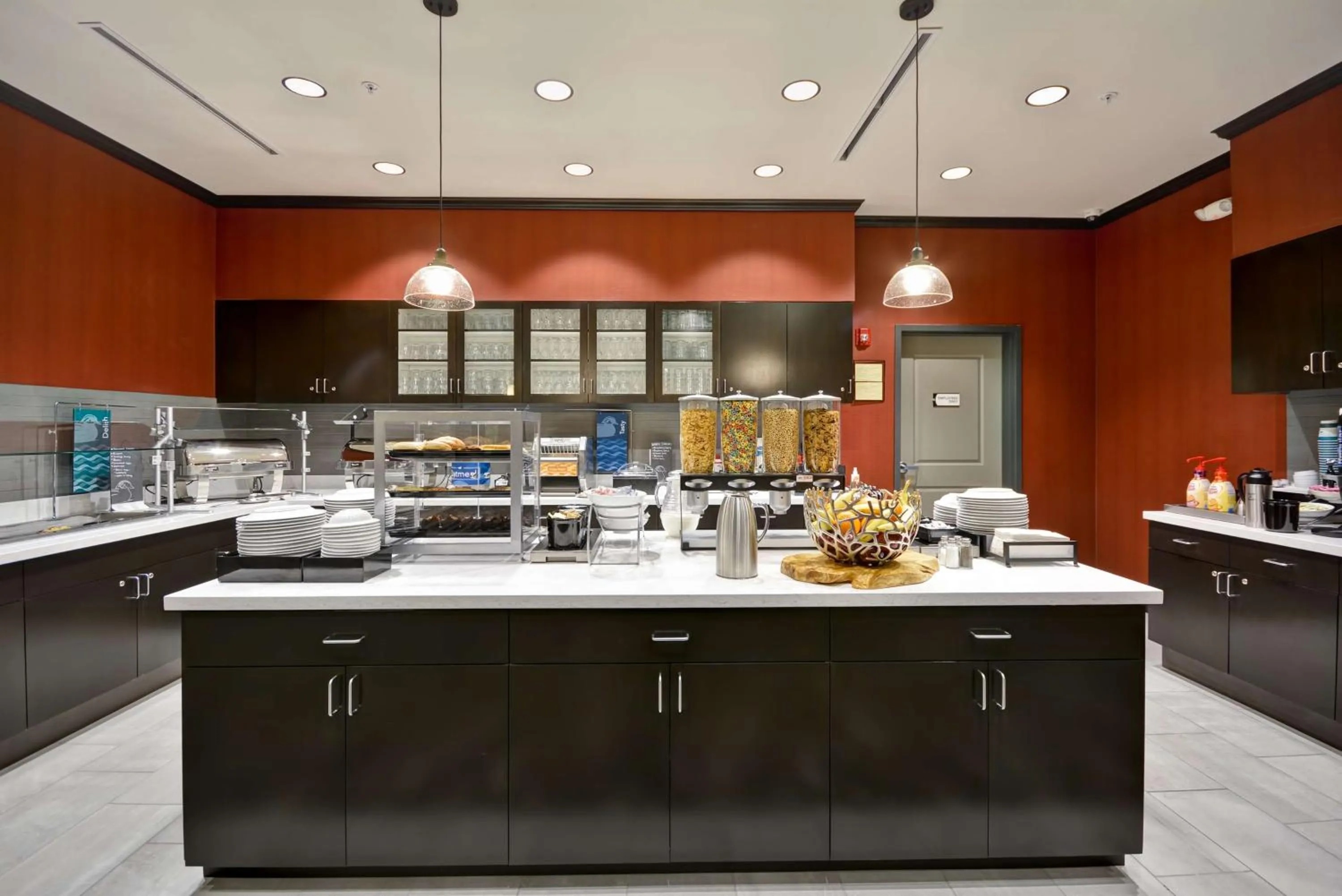 Restaurant/places to eat in Homewood Suites By Hilton Rocky Mount