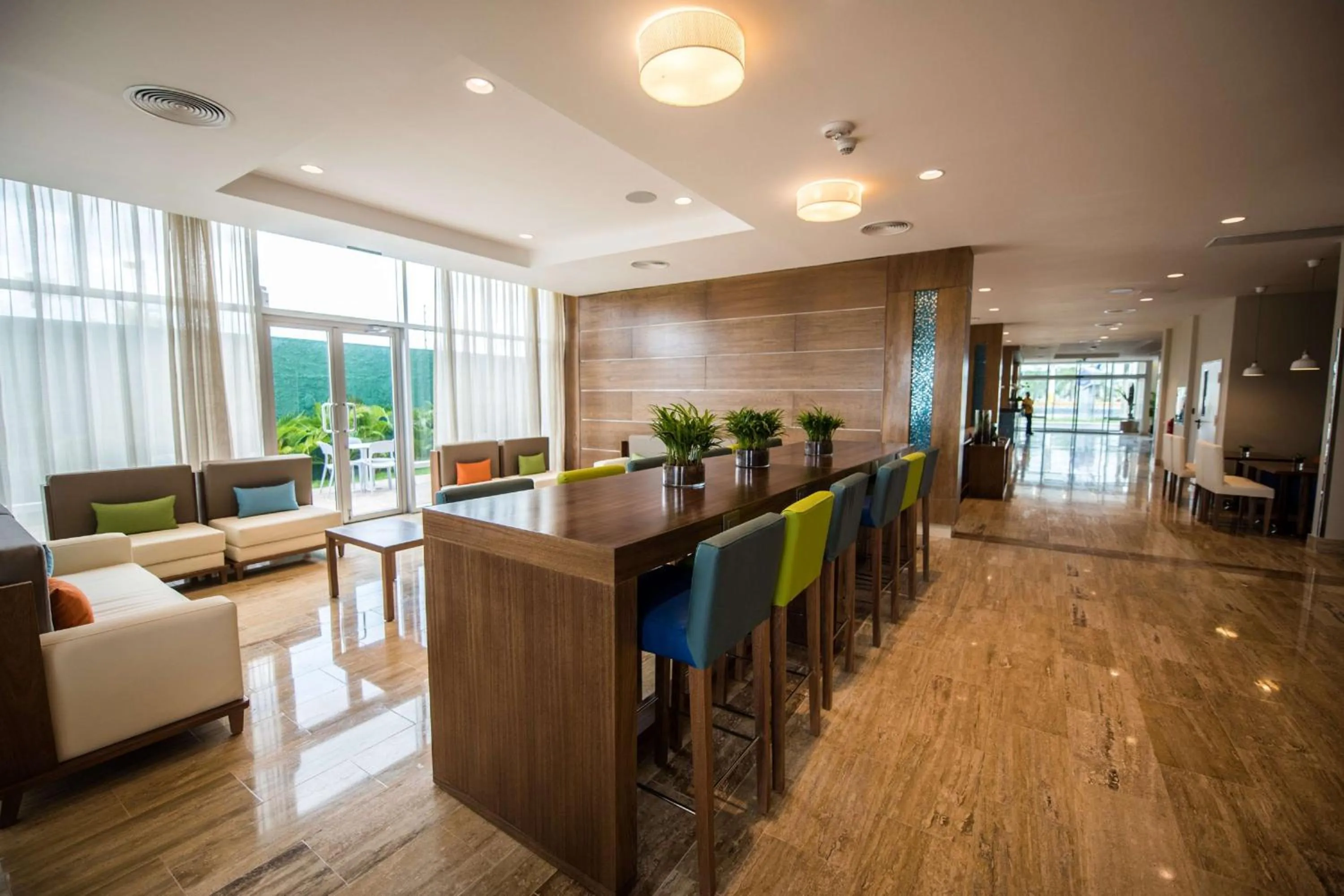 Lobby or reception in Hampton By Hilton Santo Domingo Airport