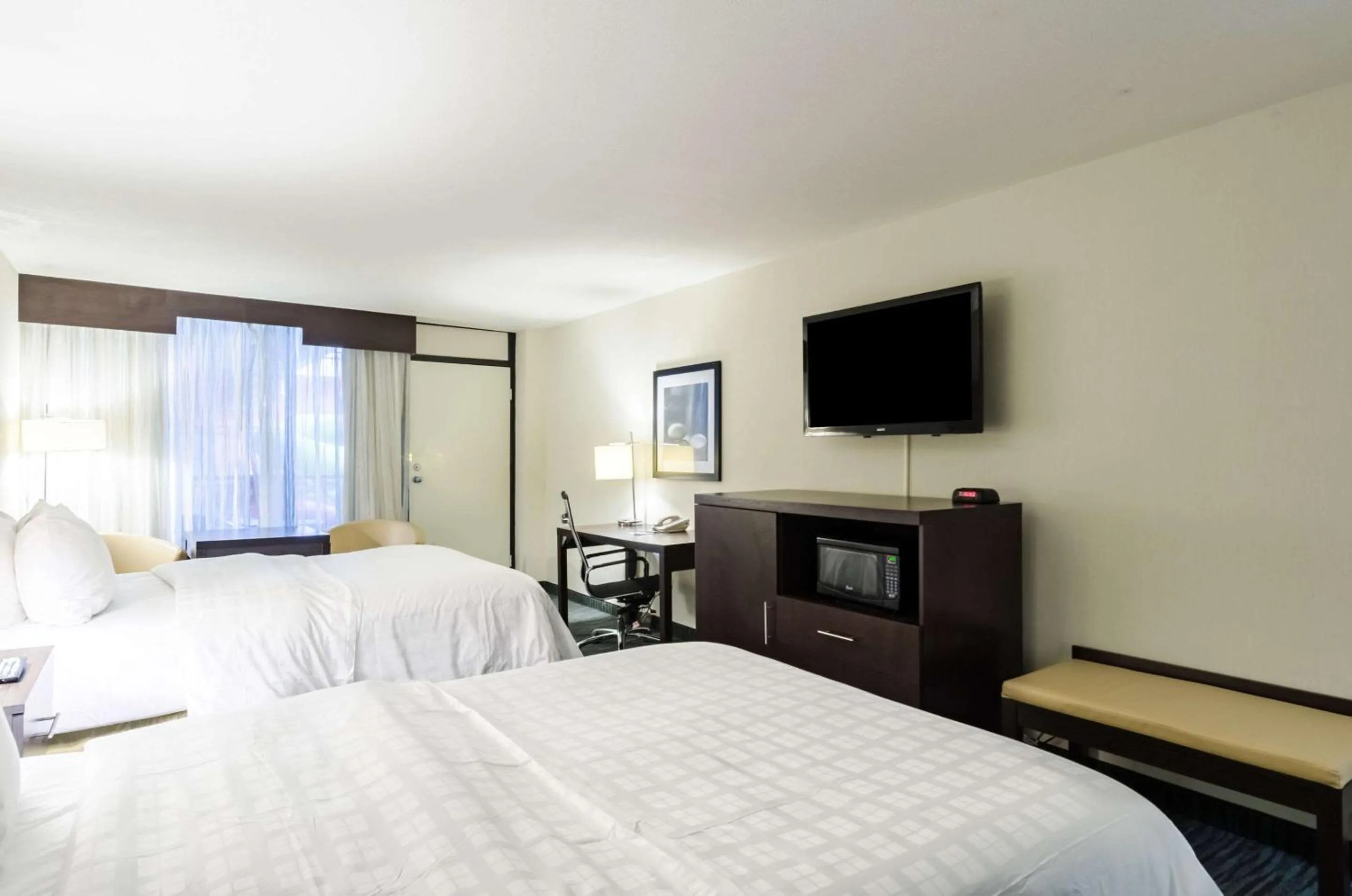 Photo of the whole room, TV/Entertainment Center in Clarion Hotel Aqua Lagoon Waterpark