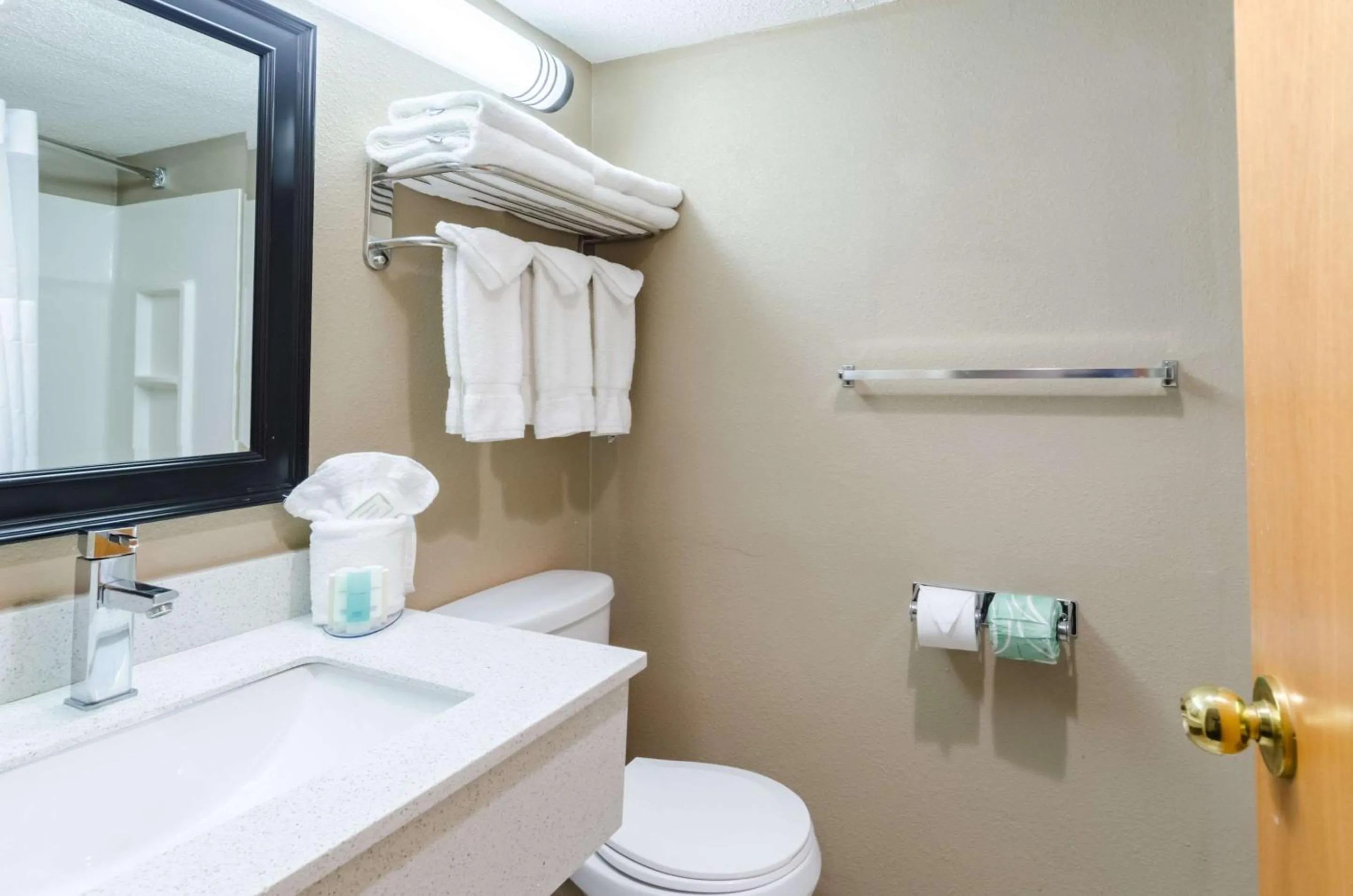 Photo of the whole room, Bathroom in Clarion Hotel Aqua Lagoon Waterpark