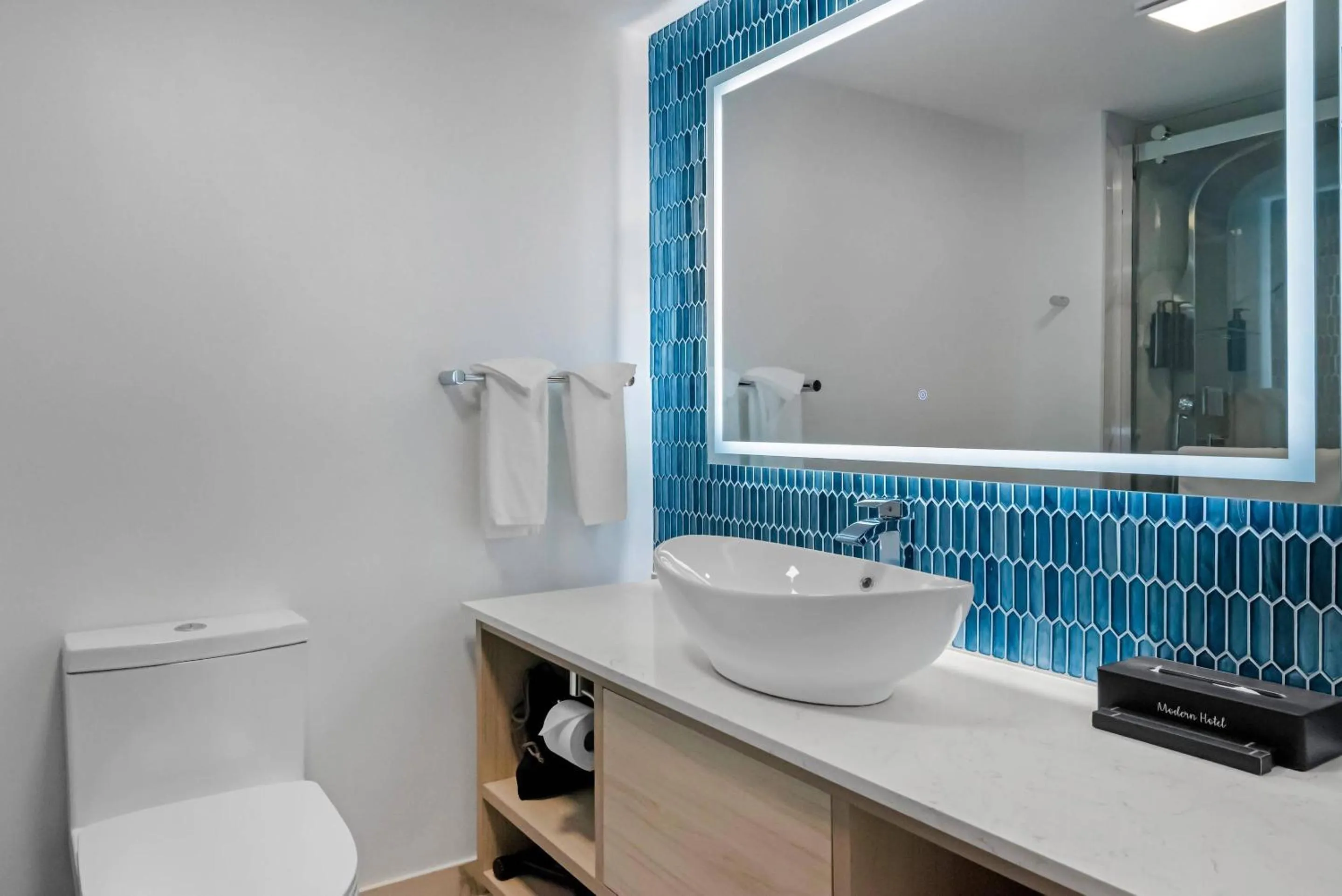 Bathroom in Blue - A Modern Hotel, an Ascend Collection Hotel