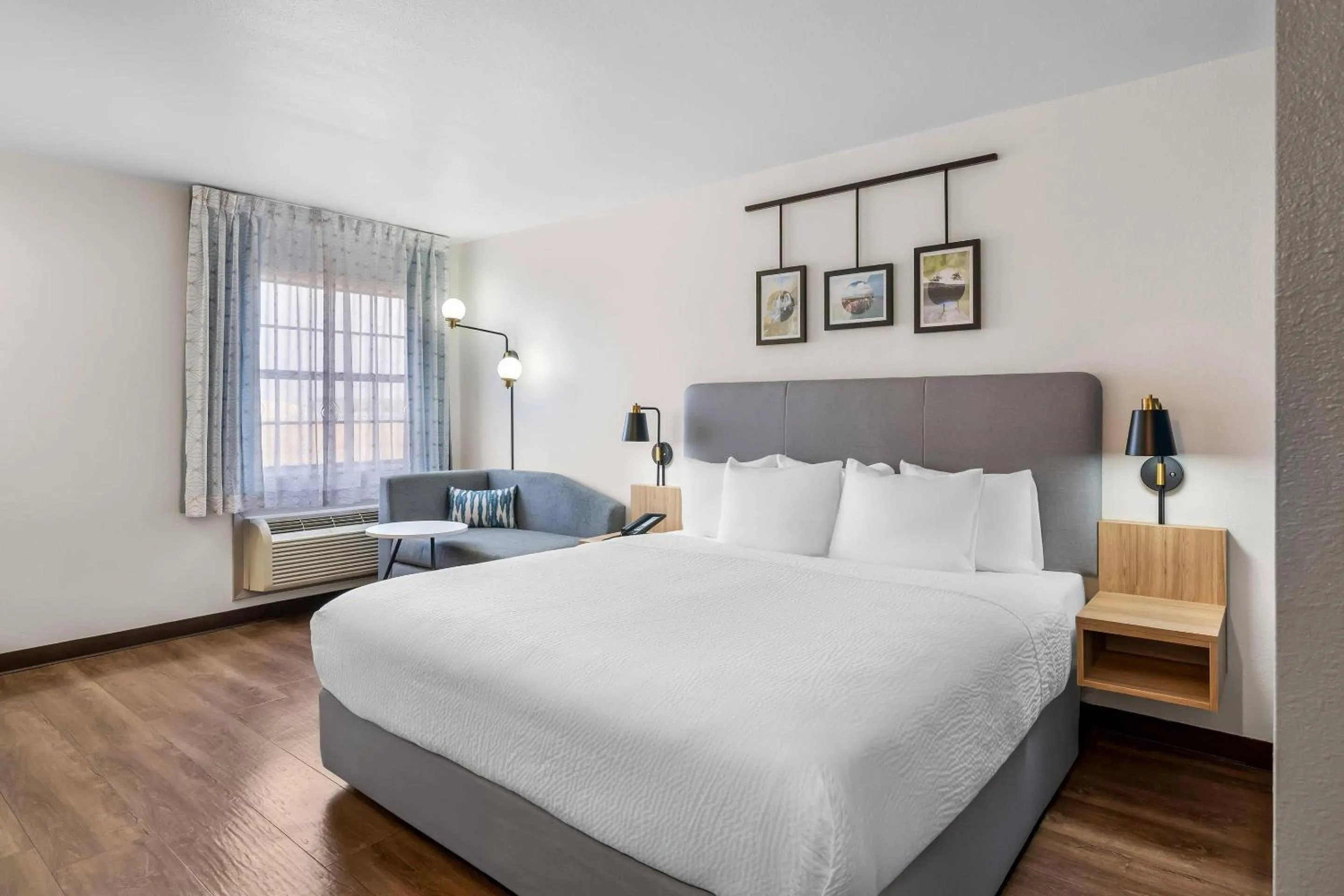 Bedroom, Bed in Sleep Inn & Suites Searcy near University