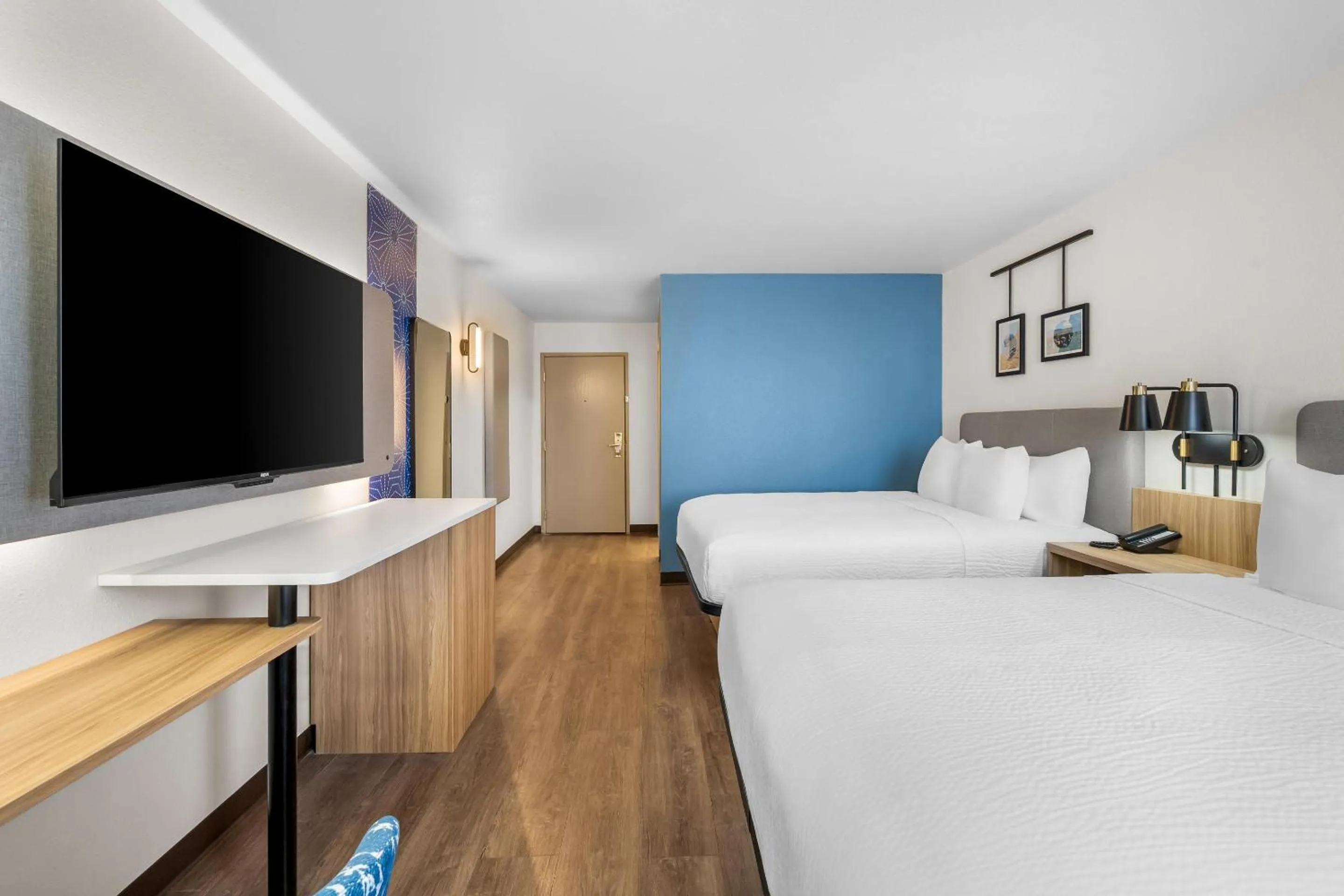 Bedroom, Bed in Sleep Inn & Suites Searcy near University