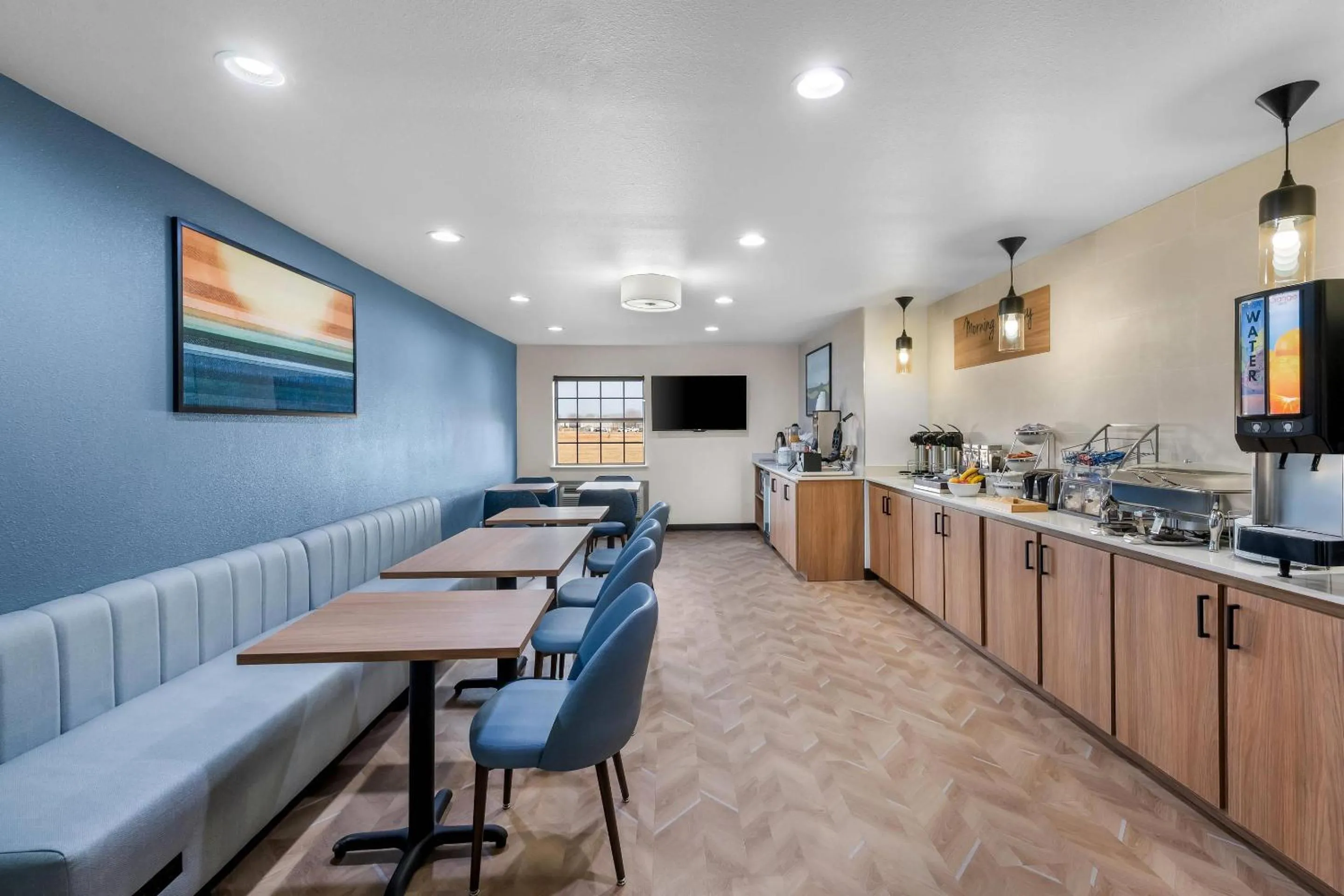 Breakfast in Sleep Inn & Suites Searcy near University