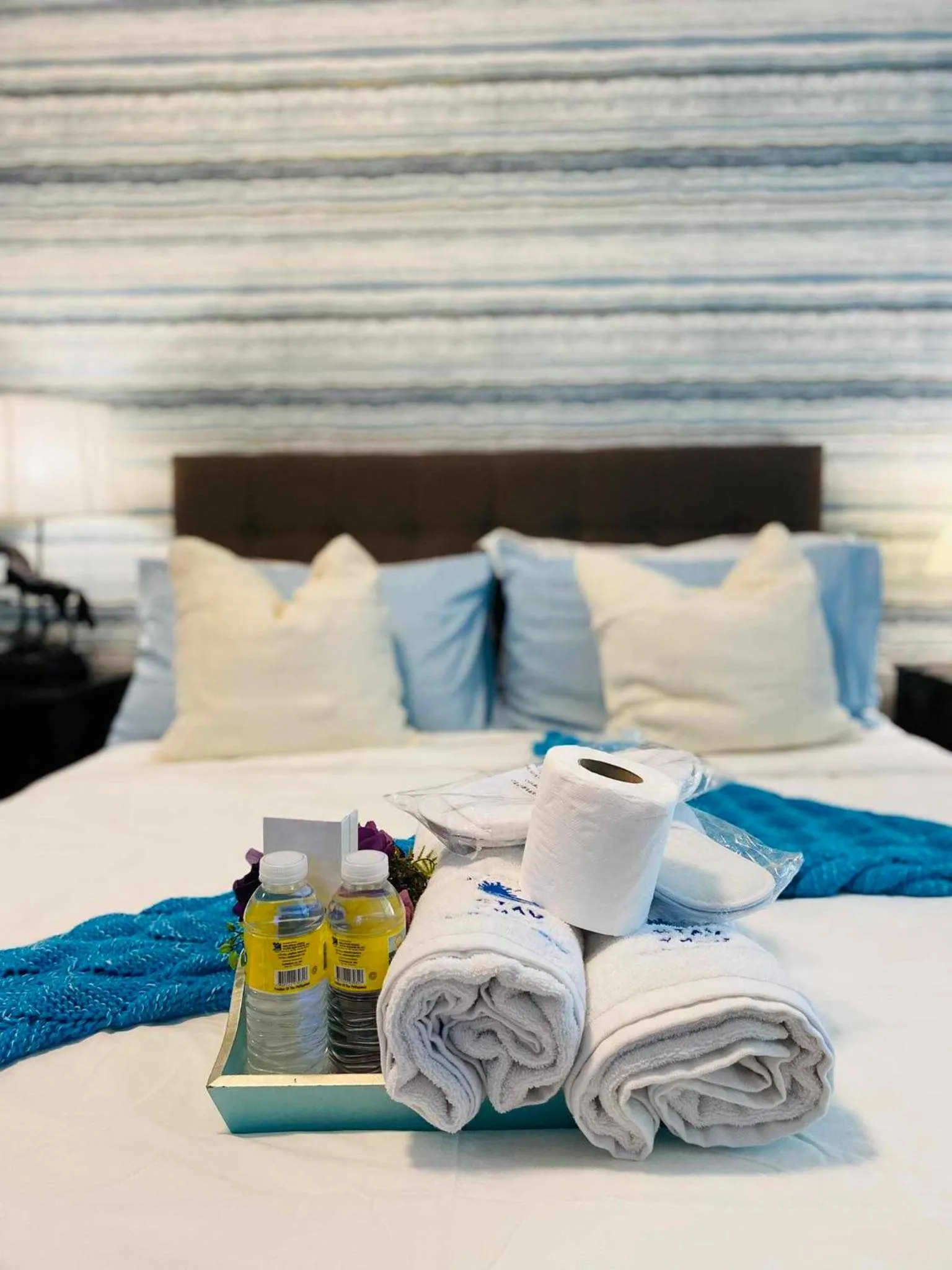 Bed in Holiday Escape Philippines