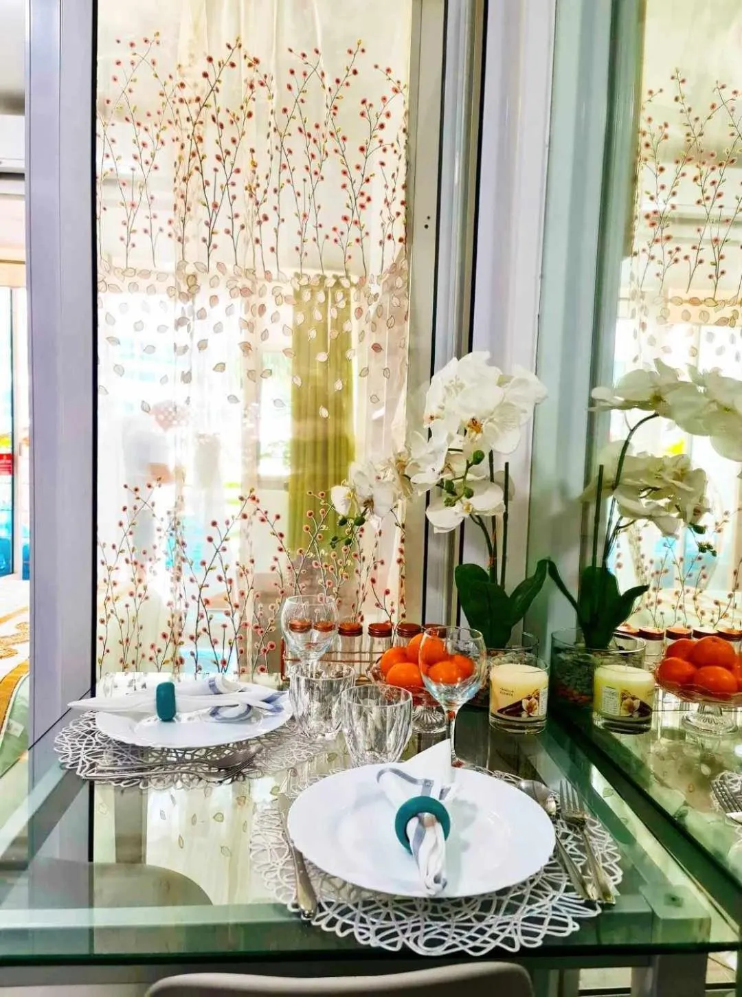 Dining area in Holiday Escape Philippines