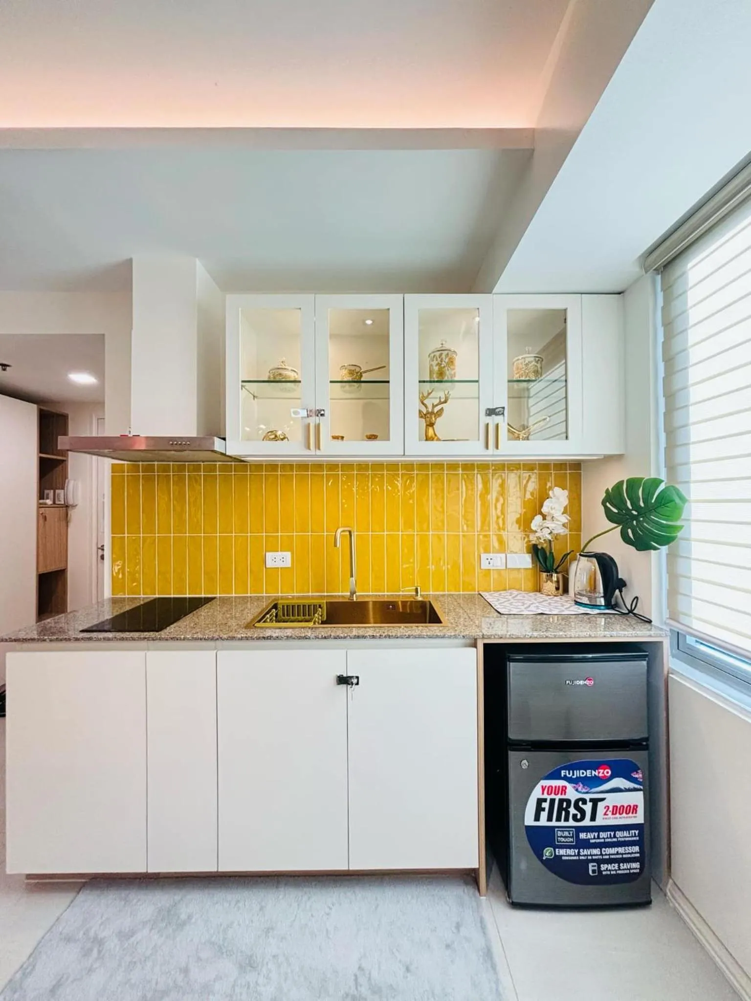 Kitchen or kitchenette in Holiday Escape Philippines