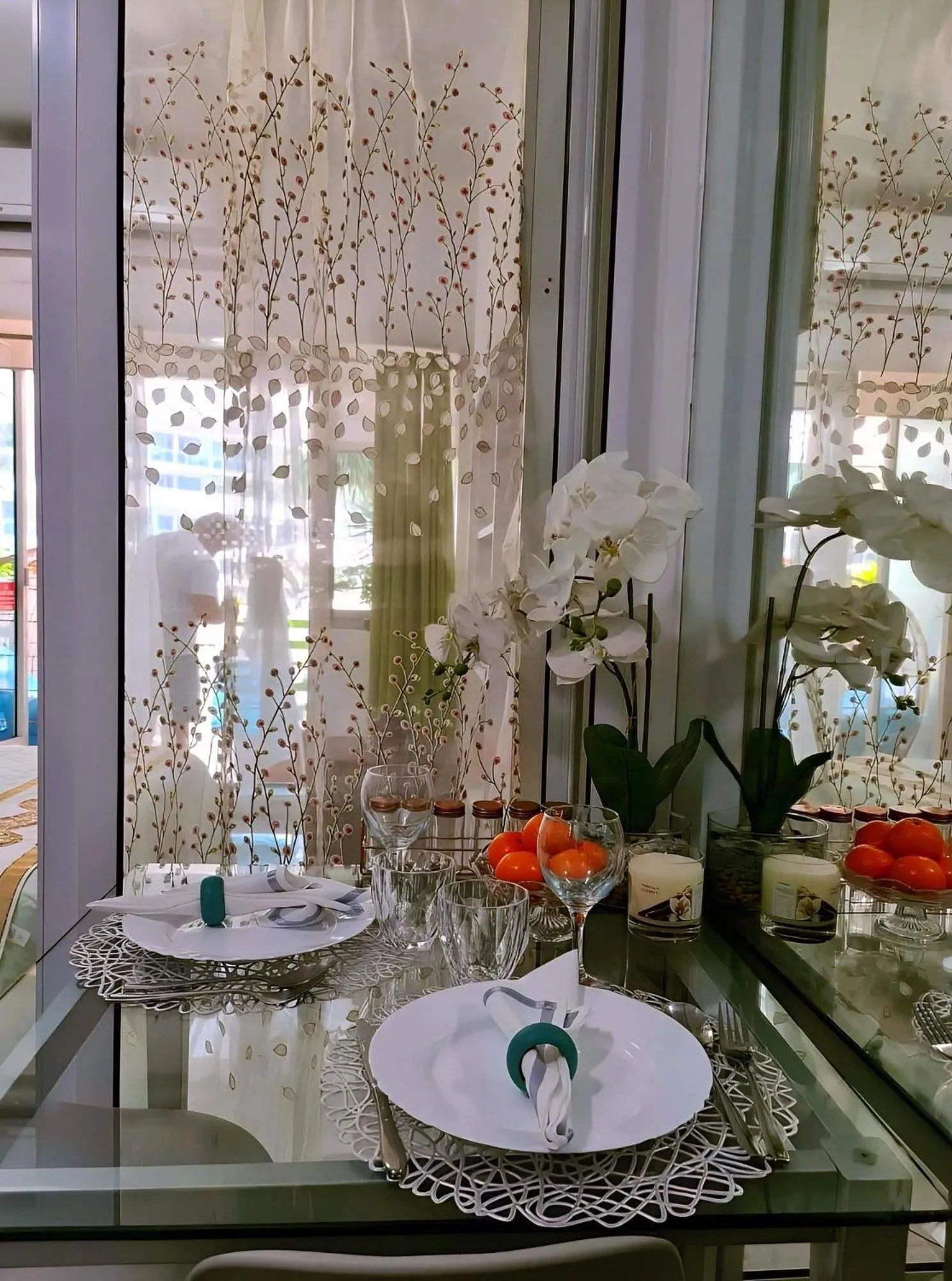 Dining area in Holiday Escape Philippines