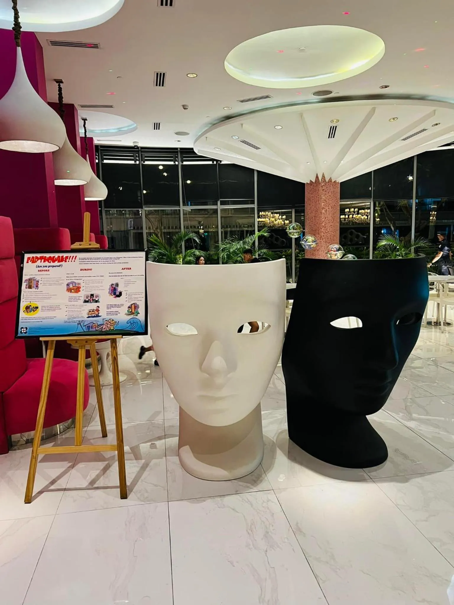 Restaurant/places to eat in Holiday Escape Philippines