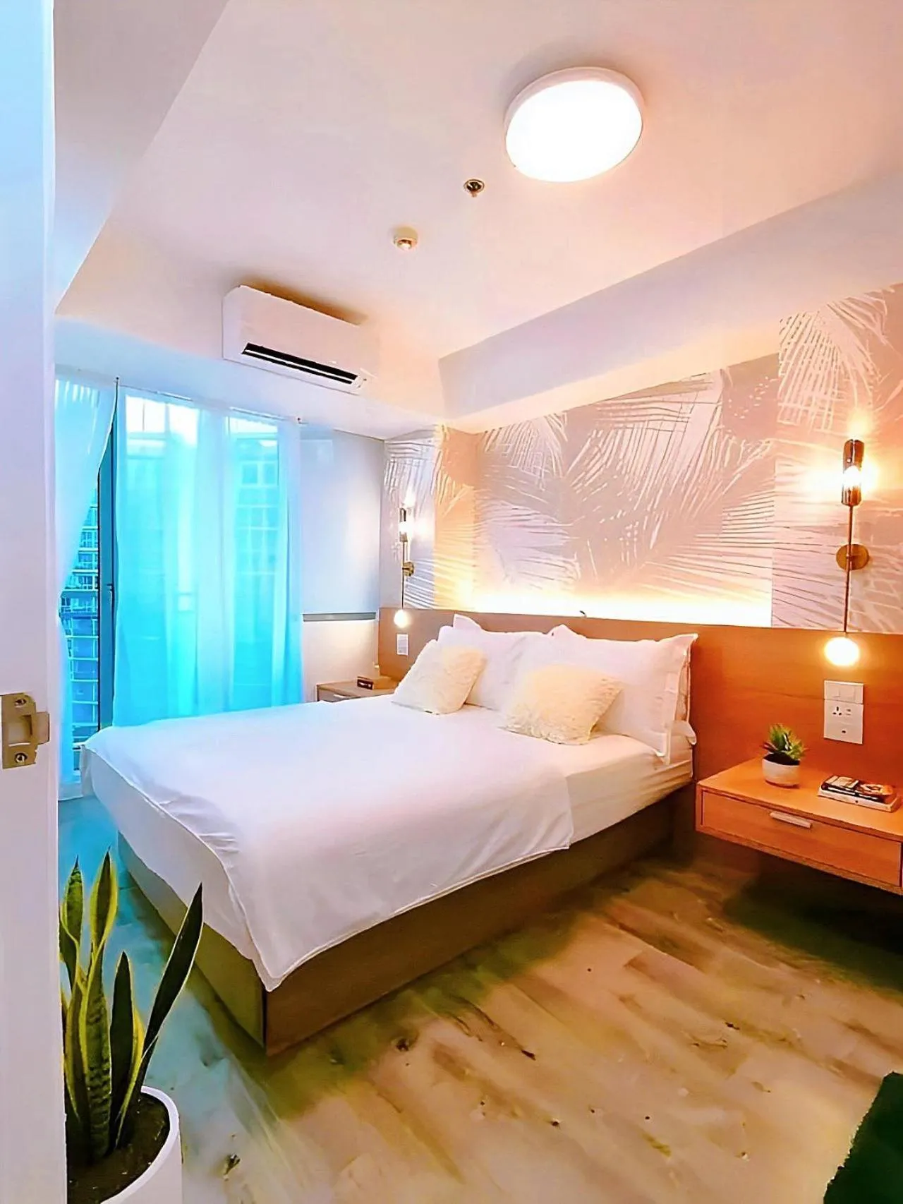 Bed in Holiday Escape Philippines