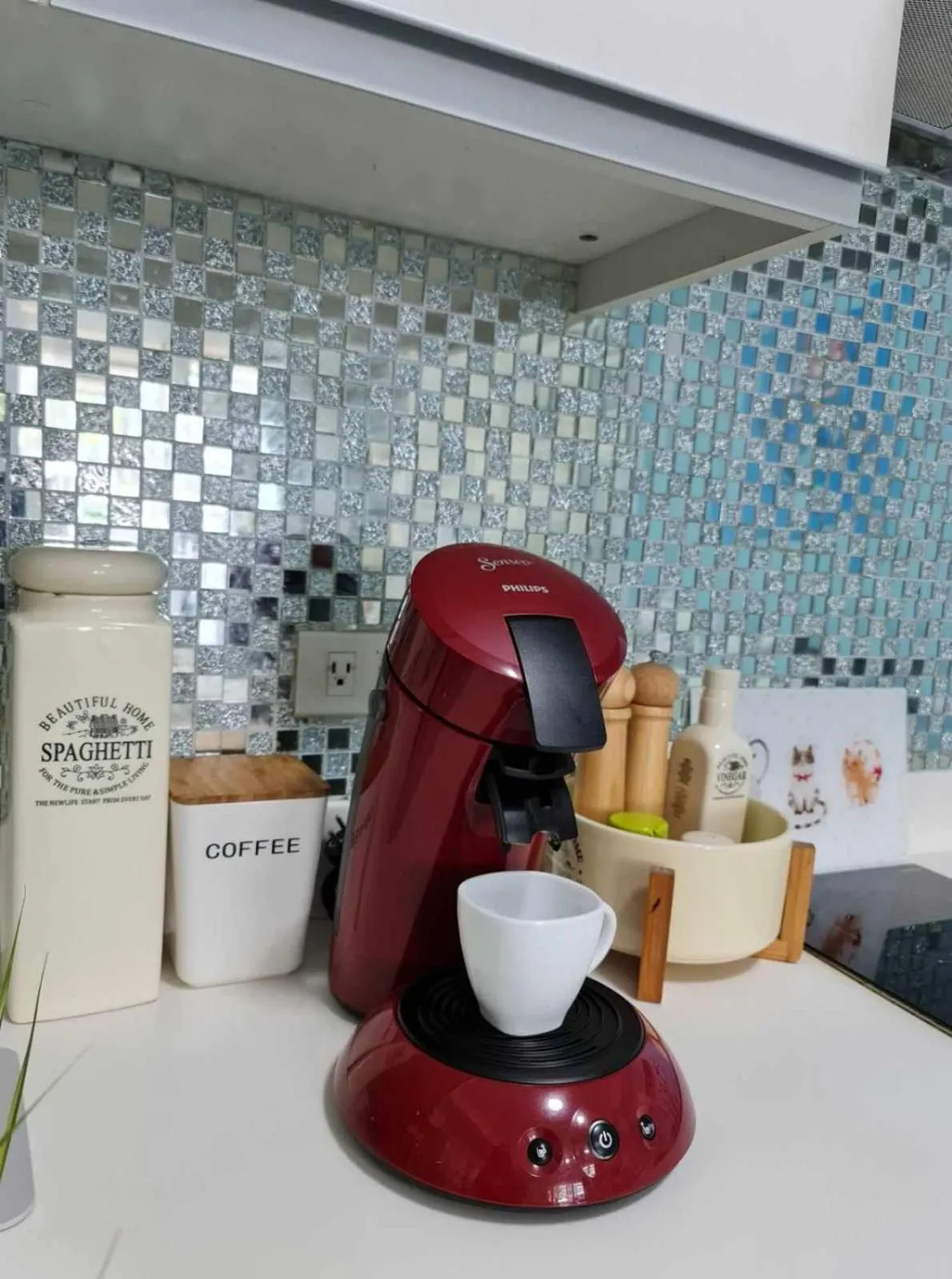 Coffee/tea facilities in Holiday Escape Philippines