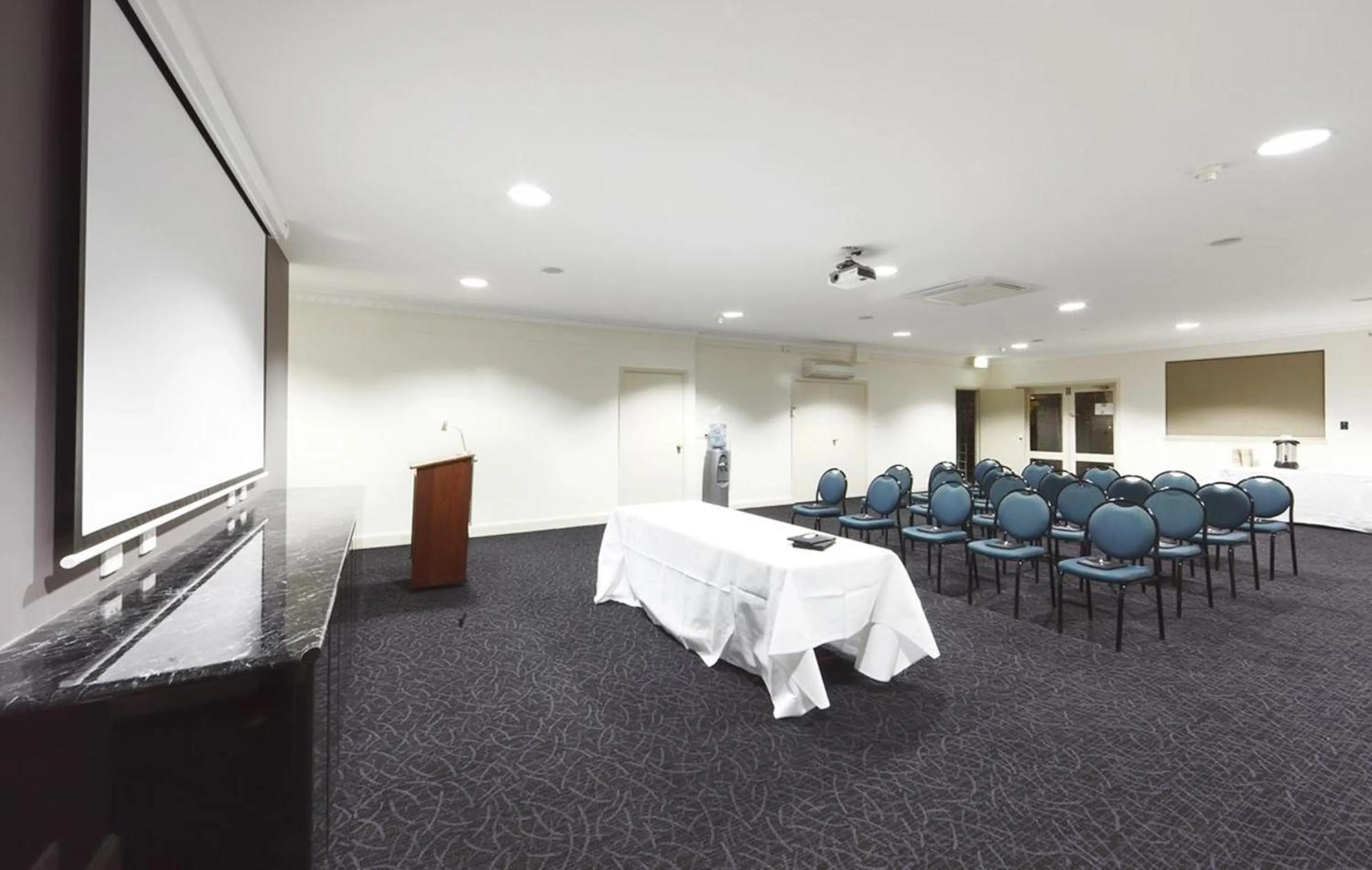 Business facilities in ibis Styles Canberra